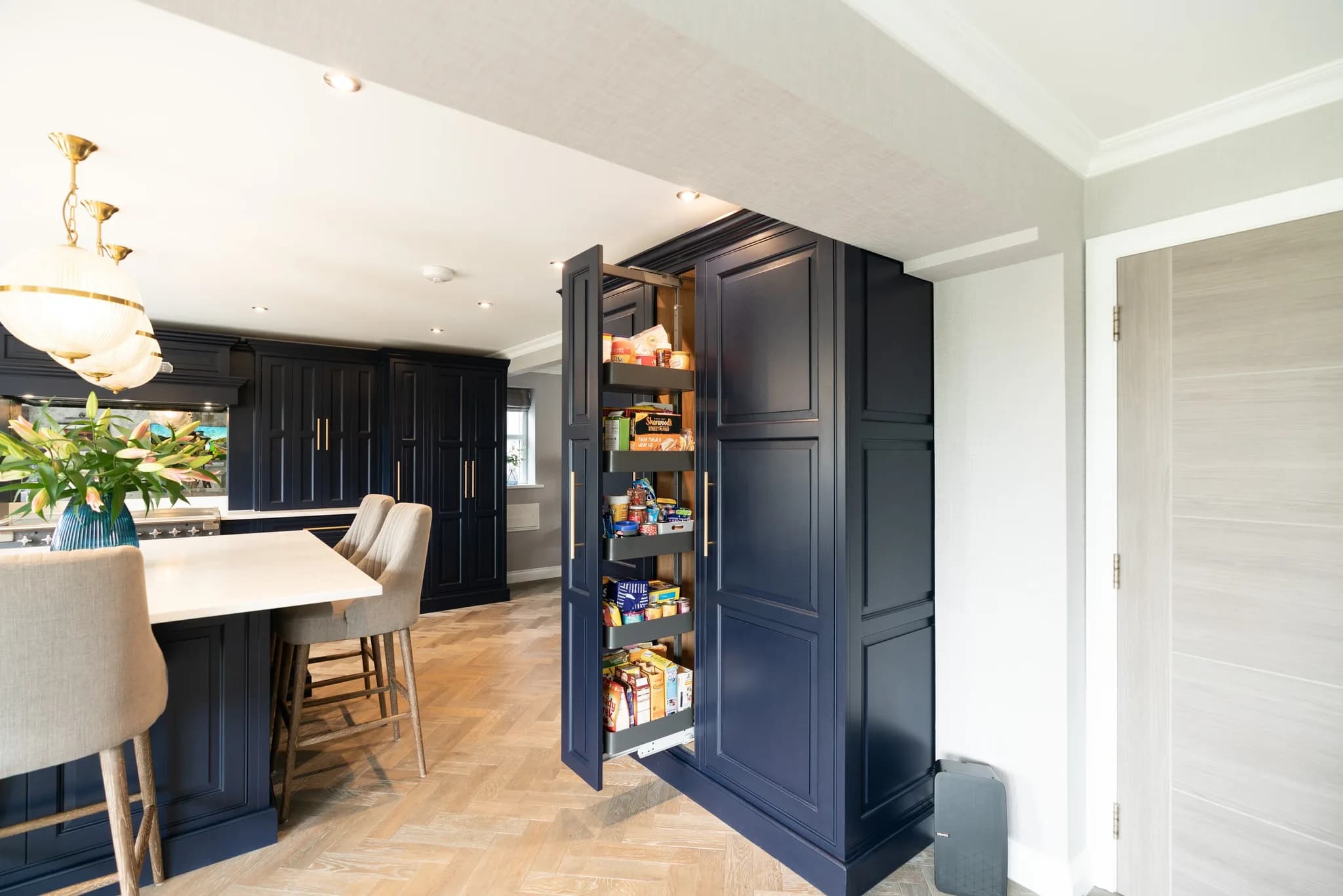 blue-traditional-shaker-kitchen-saltby-leicestershire-handmade-kitchen-co-essex (22)