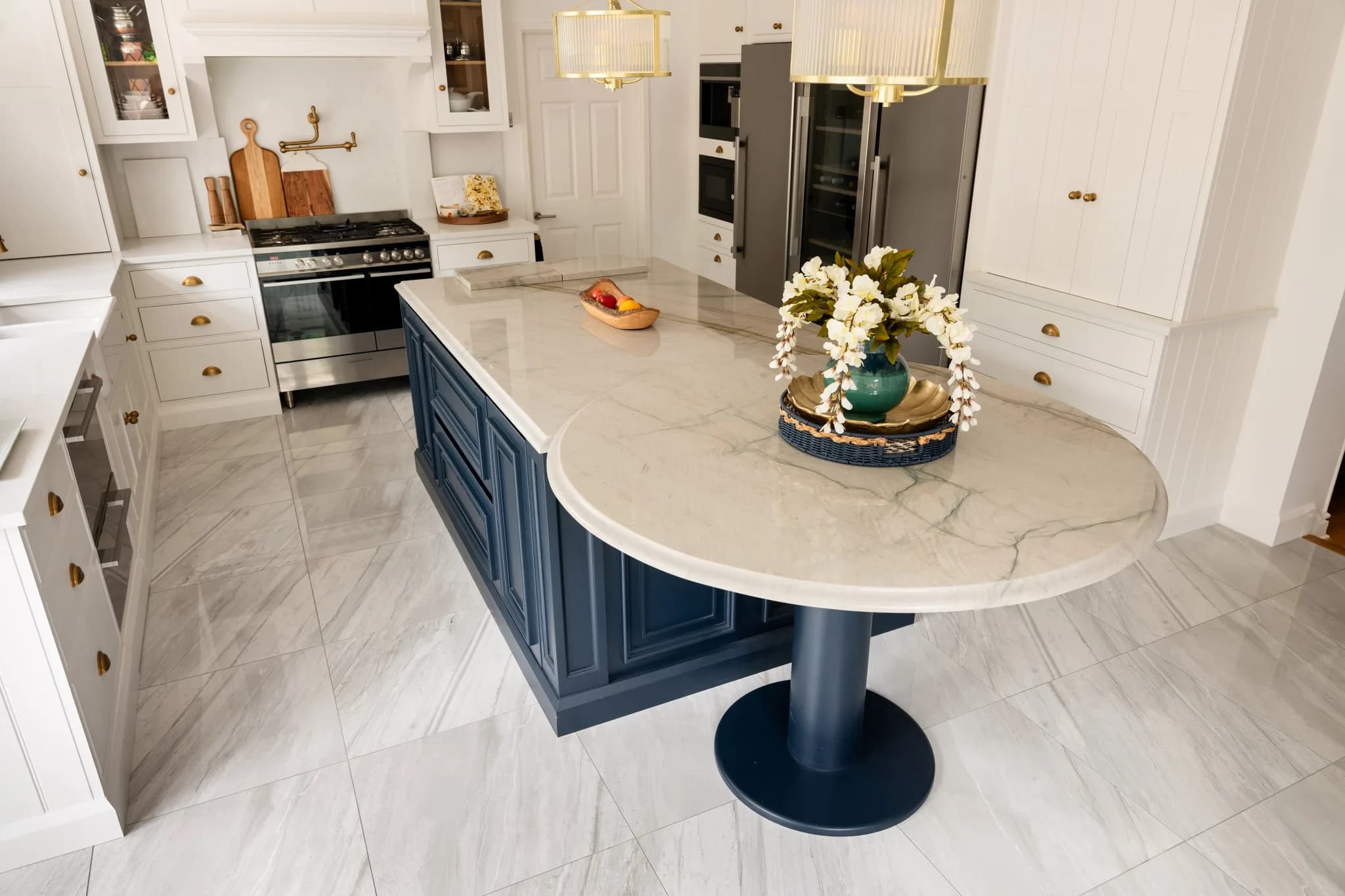 classic-in-frame-cock-bead-handleless-mapesbury-combination-bespoke-shaker-kitchen-hutton-handmade-kitchen-company (6)