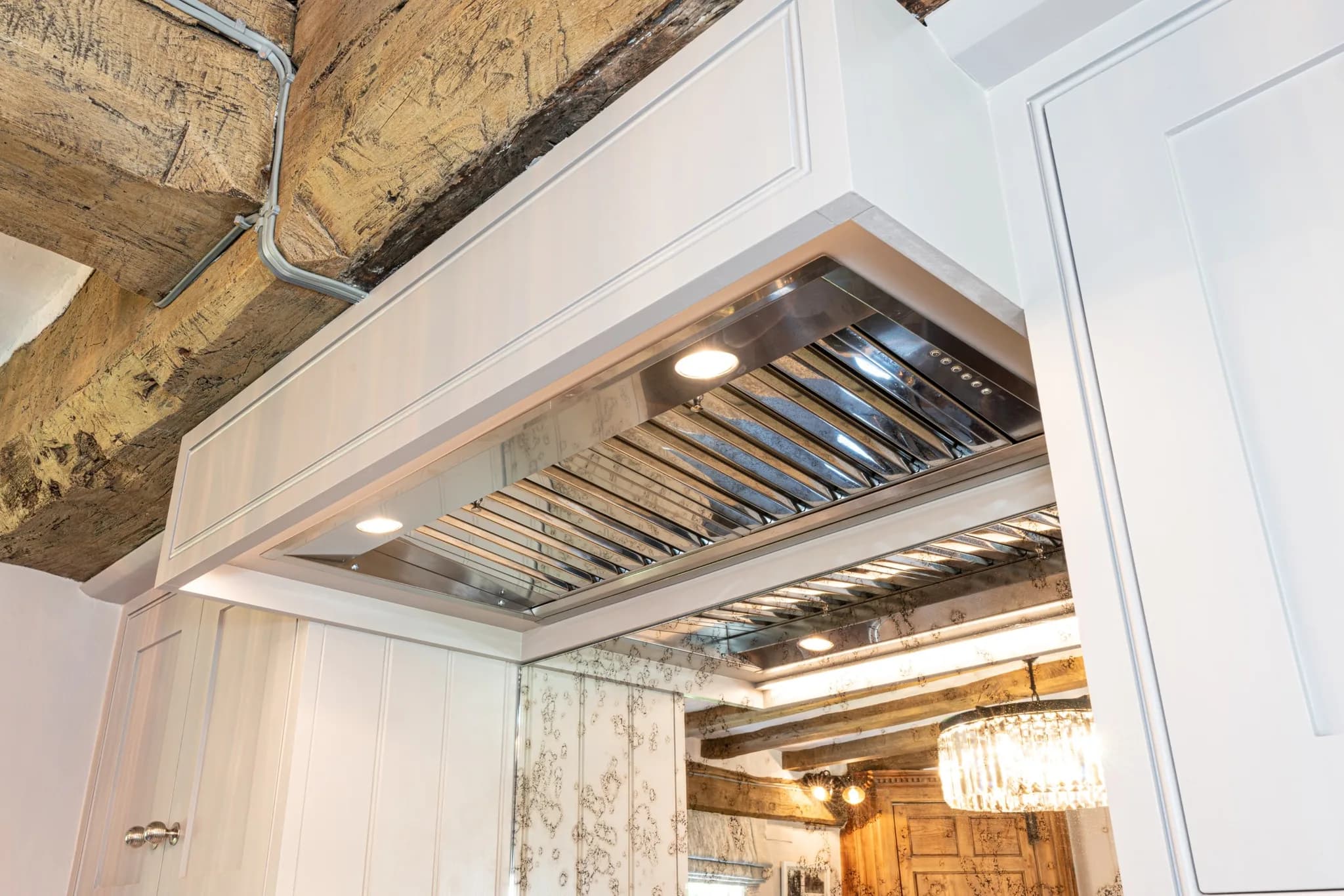 Discover Westin Cooker Hoods at HMK