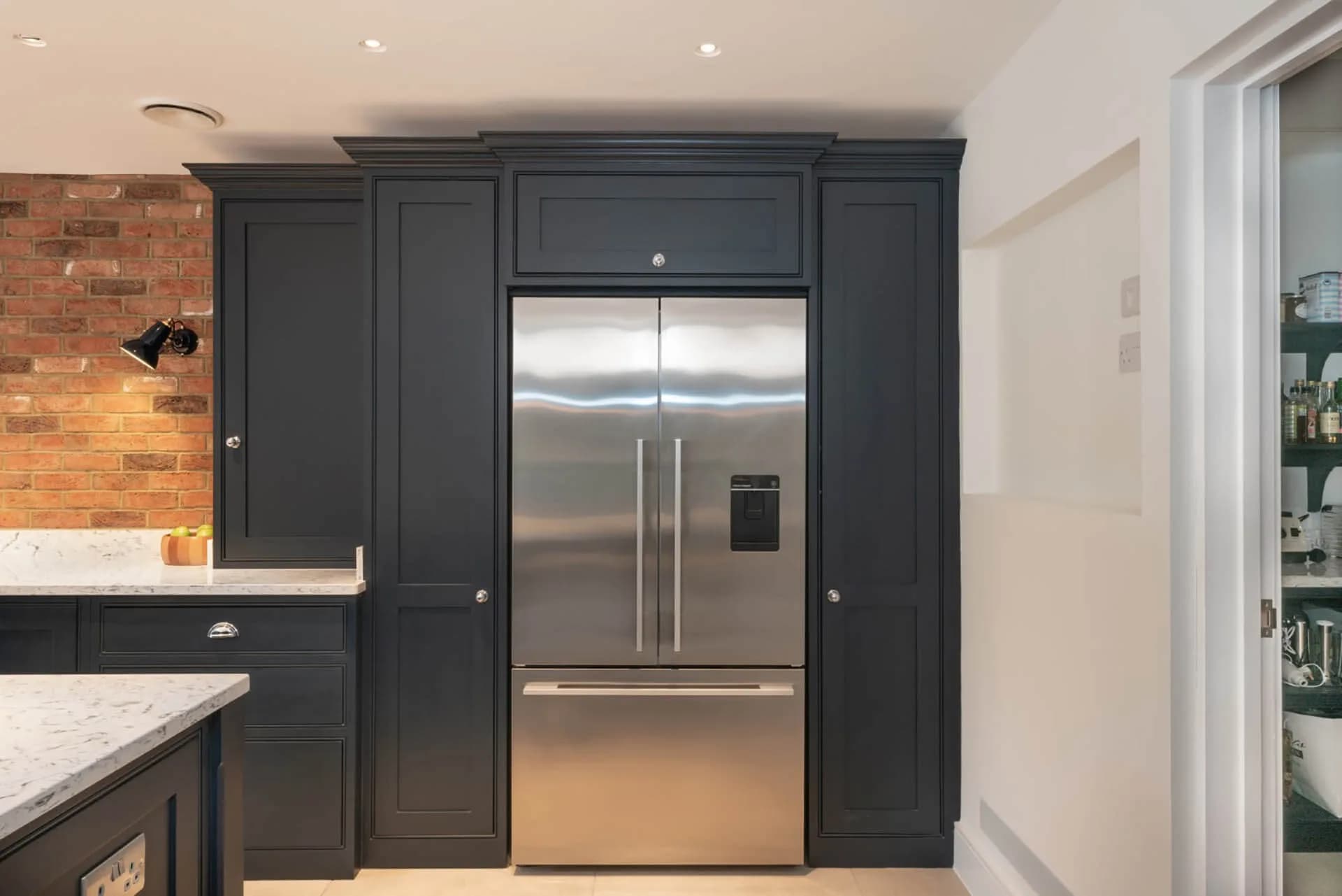 classic-shaker-style-kitchen-42-hutton-02