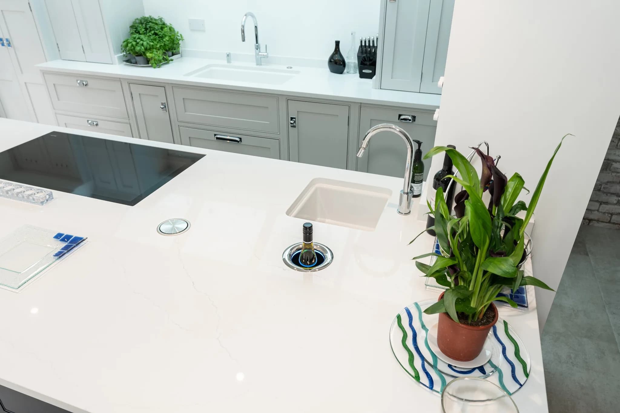 Hand Painted Kitchens vs Spray Finish Kitchens