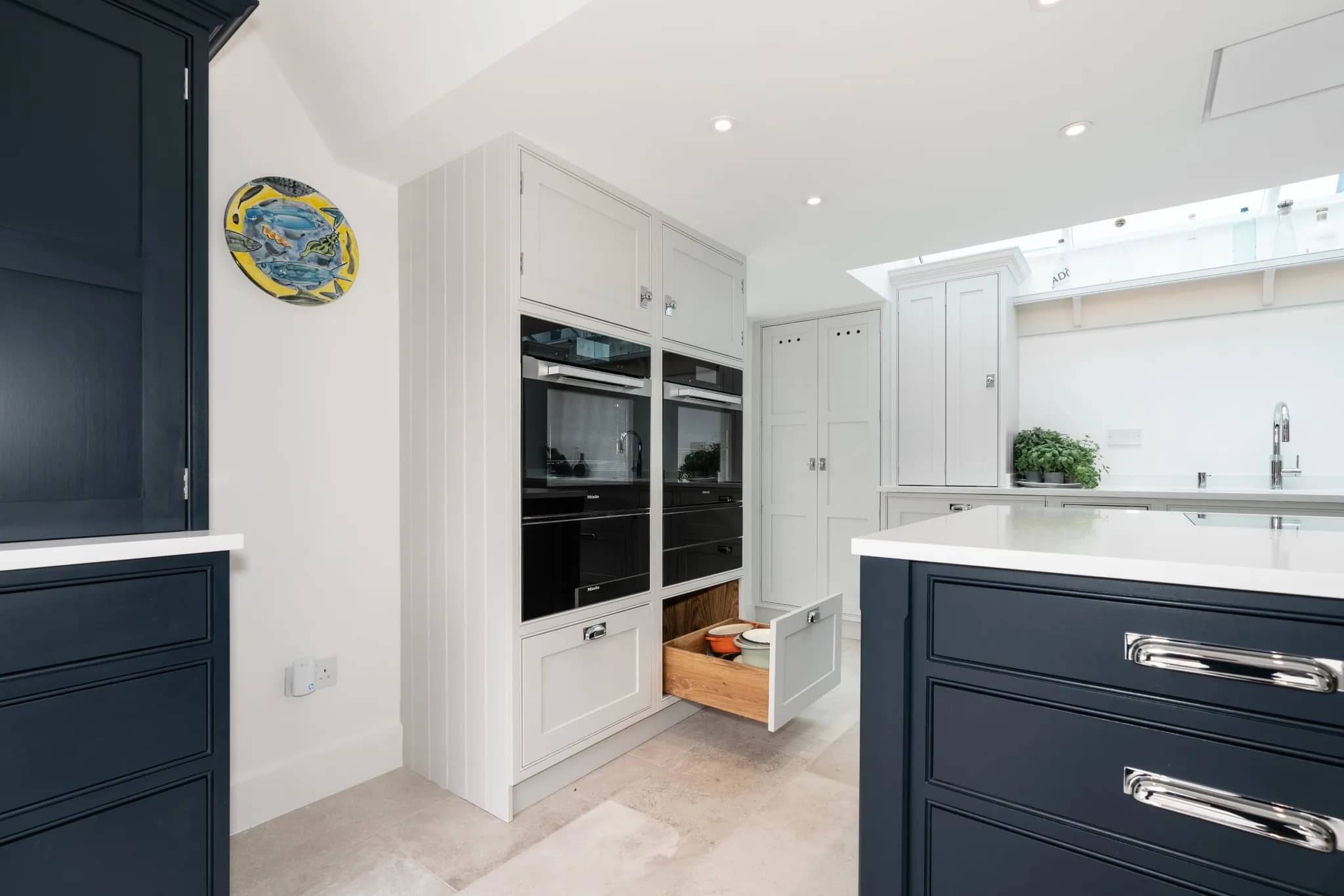 classic-shaker-style-kitchen-58-hatfield-broad-oak-handmade-kitchen-co-essex (11) (Custom)