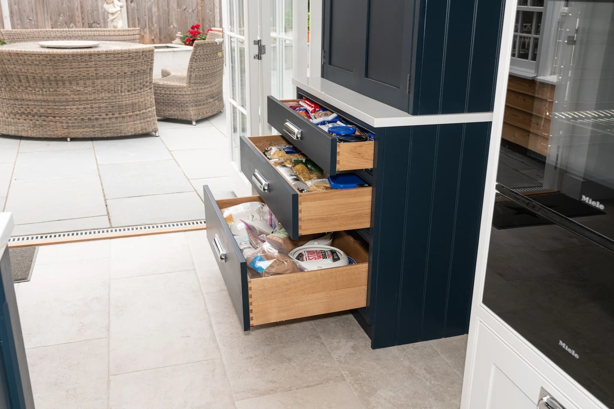 classic-shaker-style-kitchen-58-hatfield-broad-oak-handmade-kitchen-co-essex (3) (Custom)