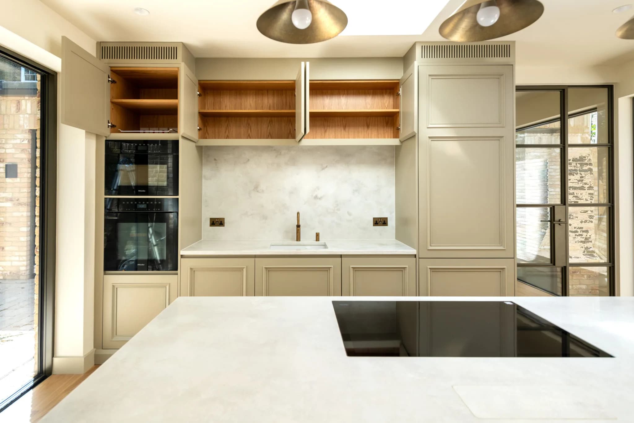 handleless-bespoke-soft-mapesbury-shaker-kitchen-london-handmade-kitchen-company (19)