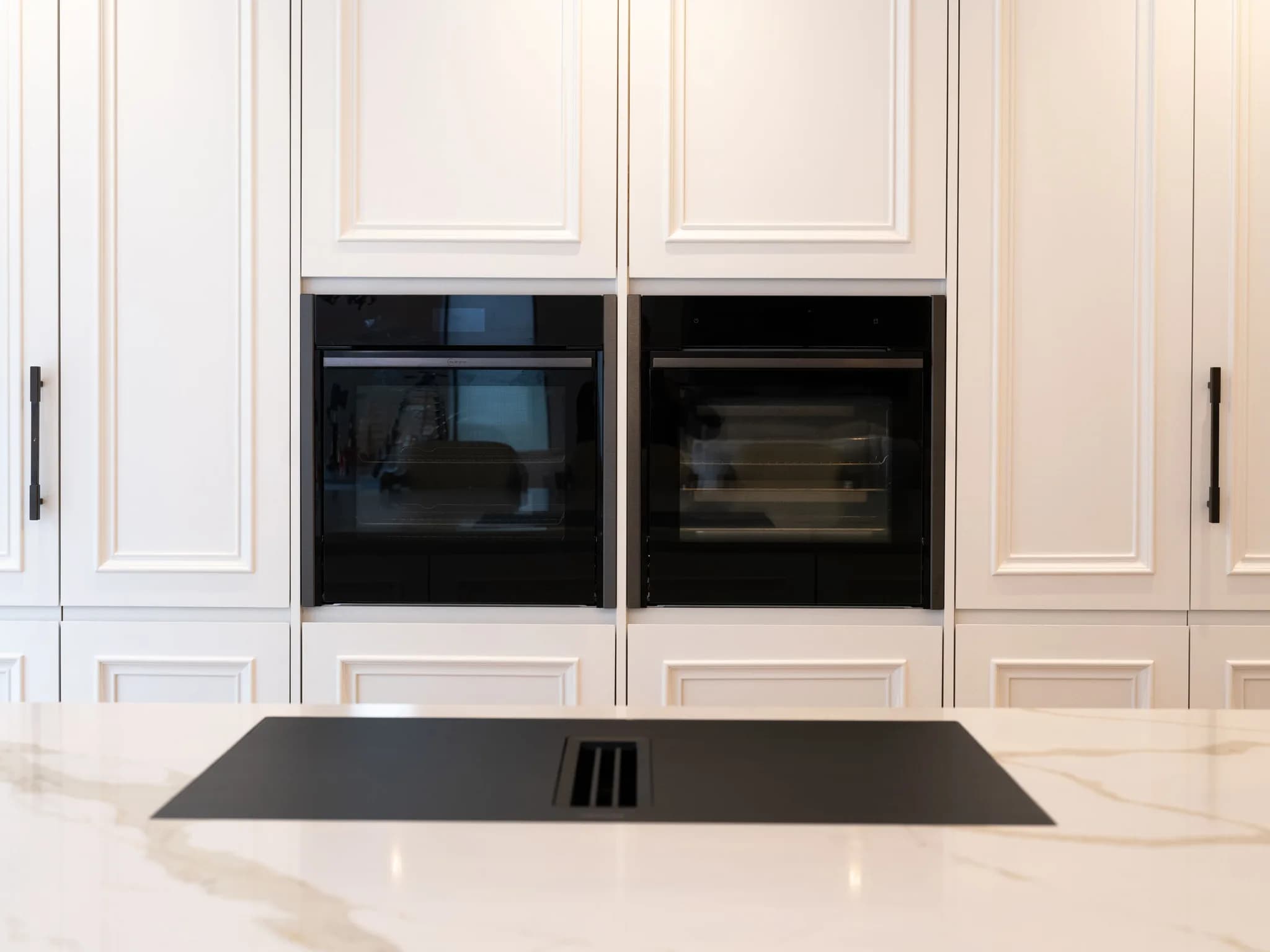 handleless-bespoke-soft-mapesbury-shaker-kitchen-woodford-green-handmade-kitchen-company-essex (2)