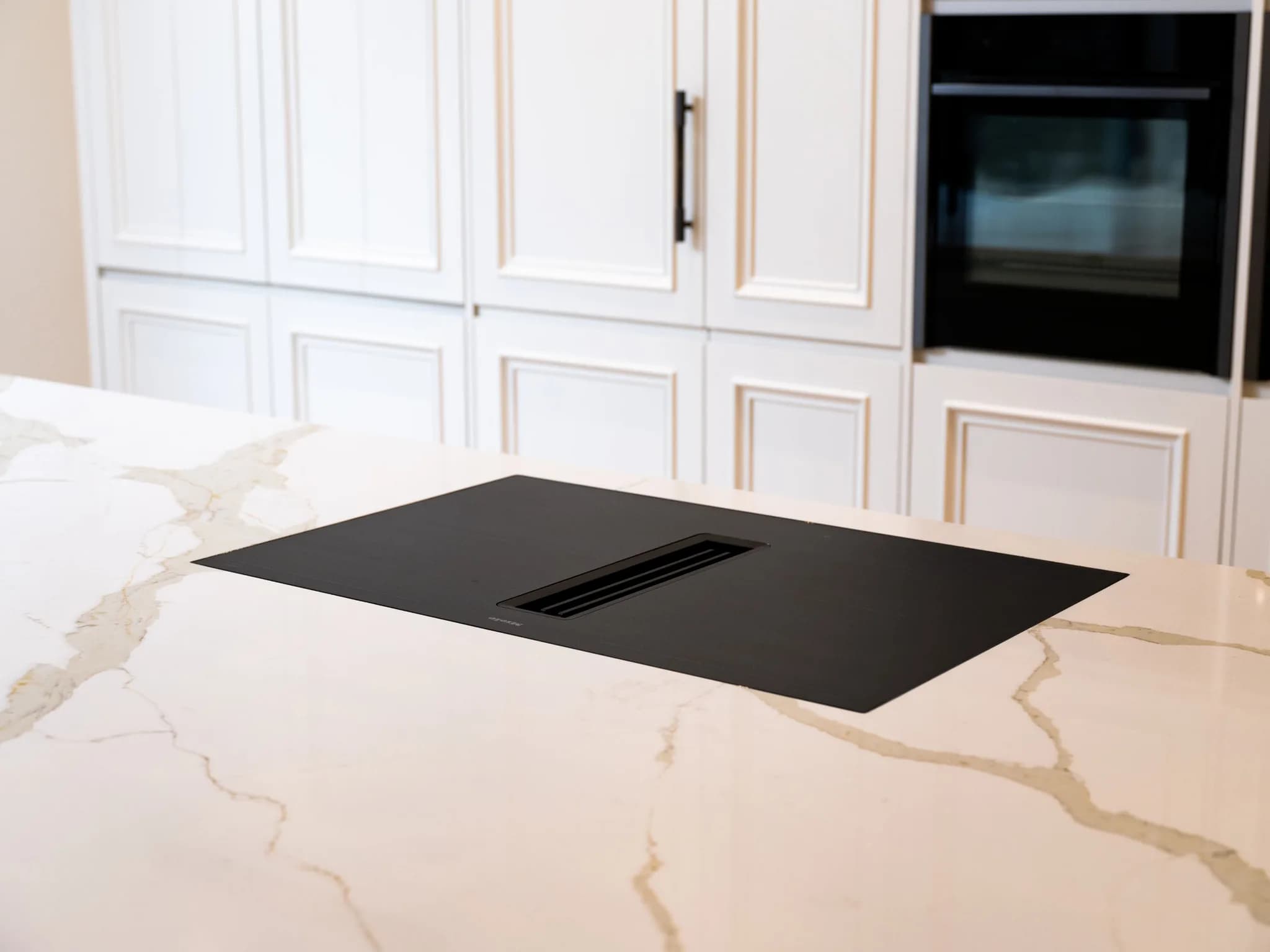 handleless-bespoke-soft-mapesbury-shaker-kitchen-woodford-green-handmade-kitchen-company-essex (28)