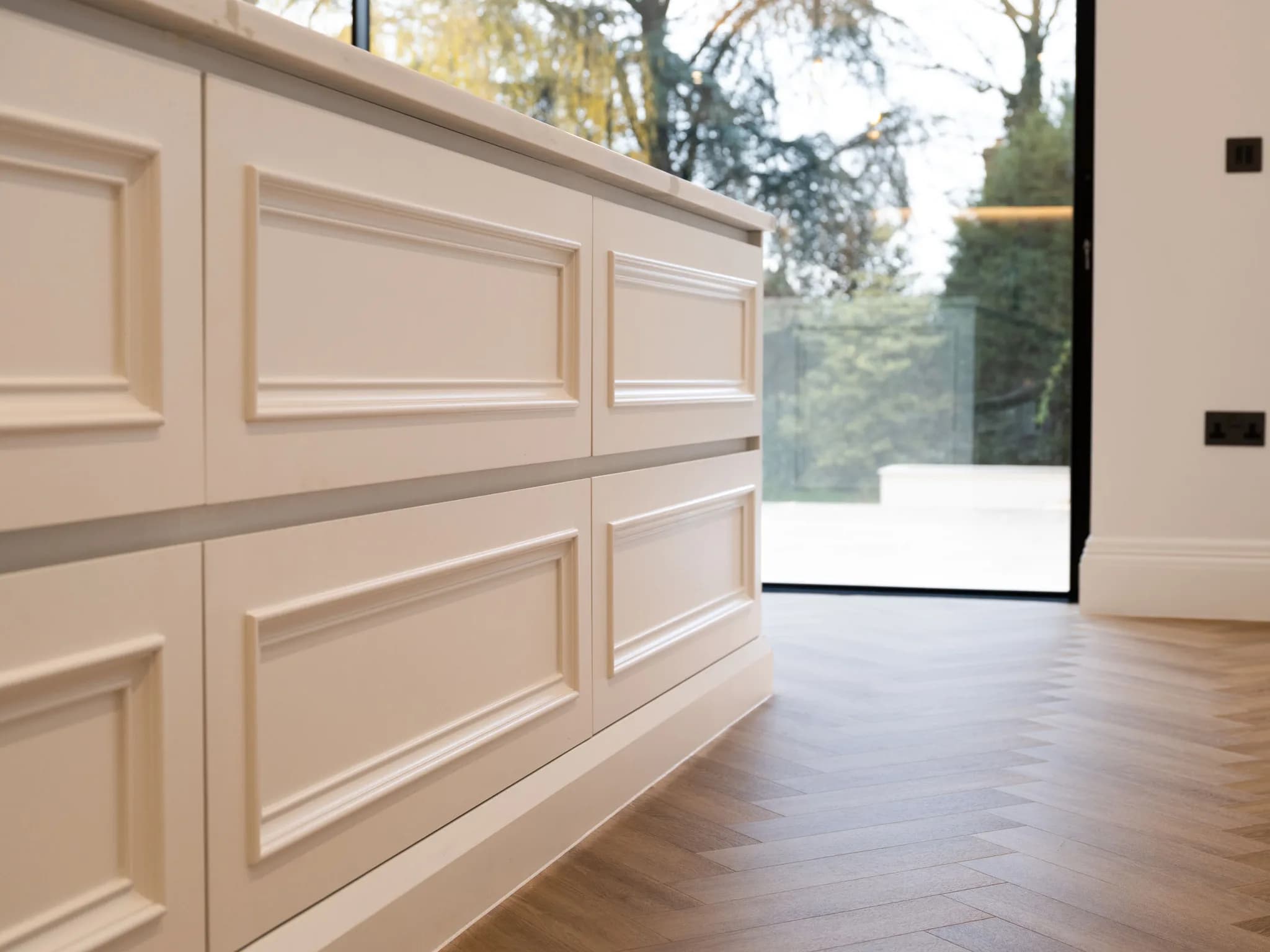 handleless-bespoke-soft-mapesbury-shaker-kitchen-woodford-green-handmade-kitchen-company-essex (43)
