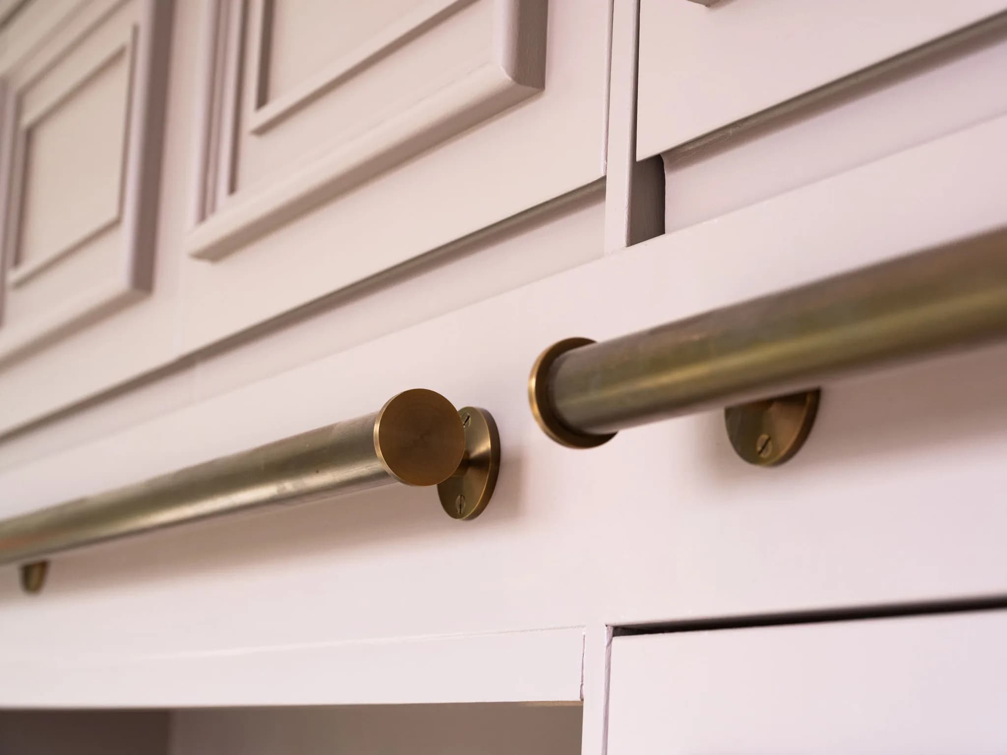 handleless-traditional-mapesbury-boot-room-great-eversden-handmade-kitchen-company (1 (9)