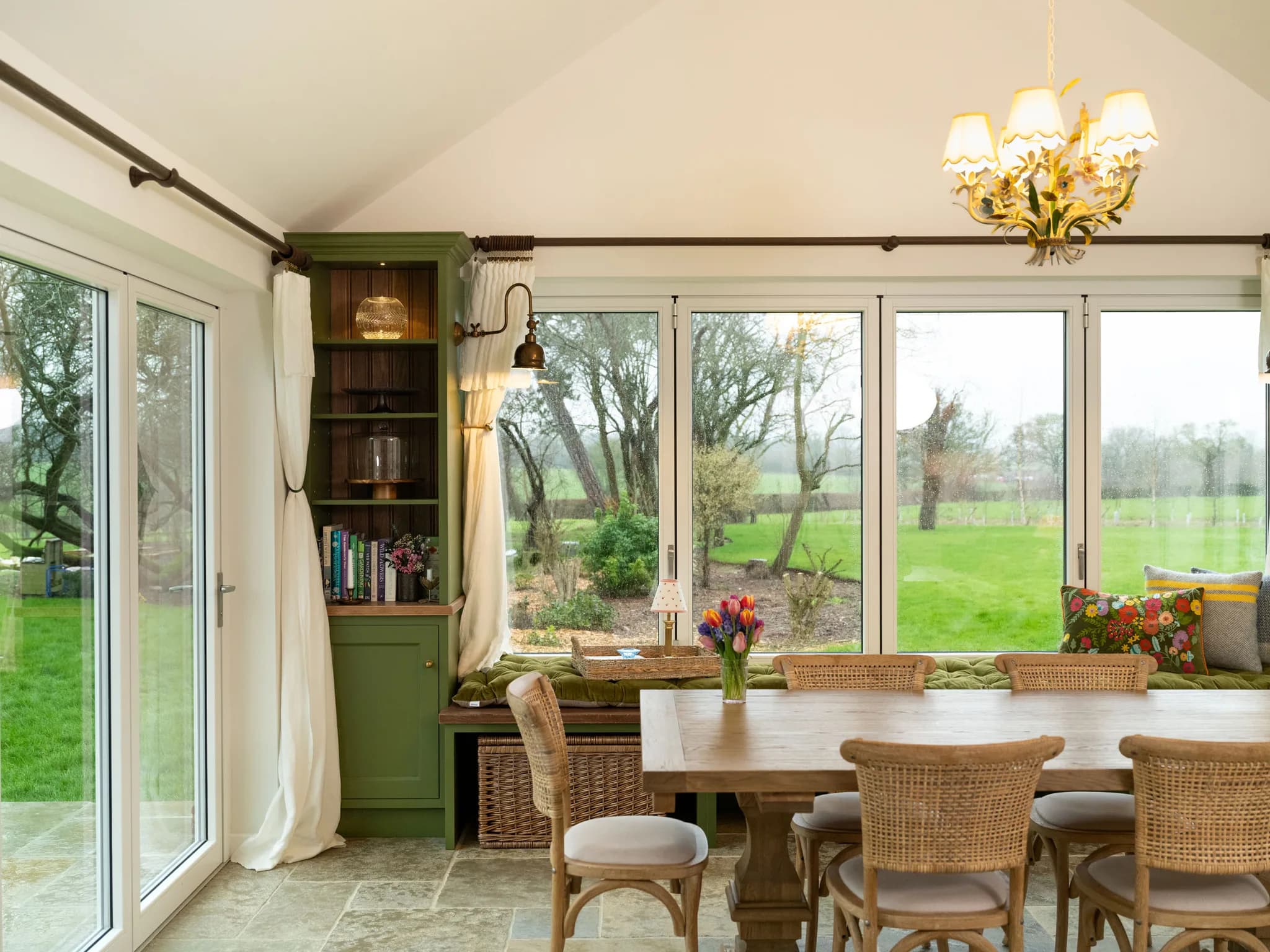 in-frame-shaker-plain-front-beaded-much-hadham-handmade-kitchen-company (16)