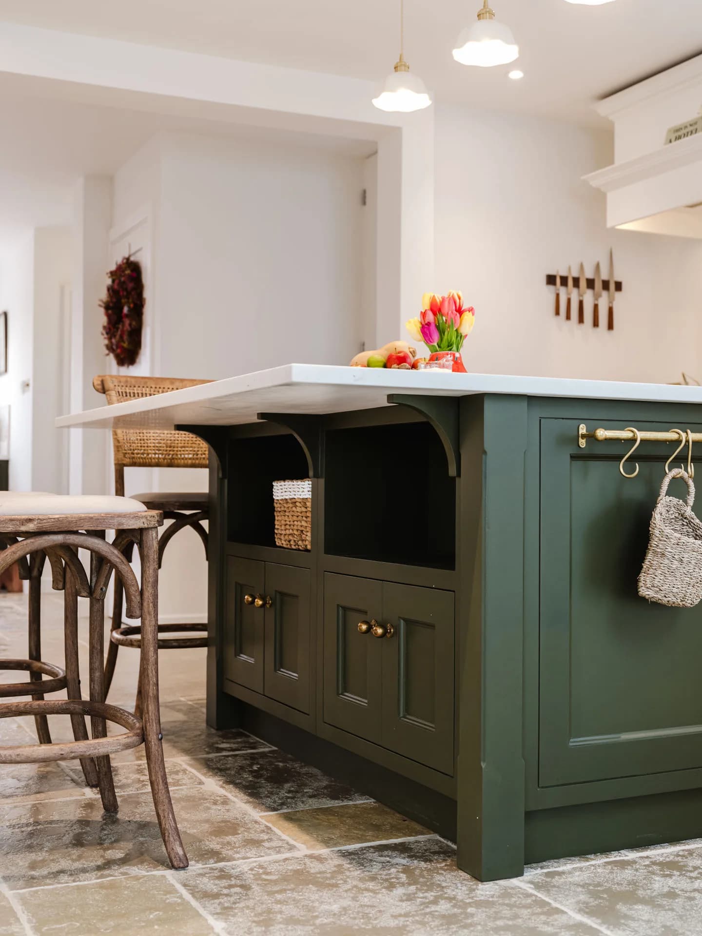 in-frame-shaker-plain-front-beaded-much-hadham-handmade-kitchen-company (43)