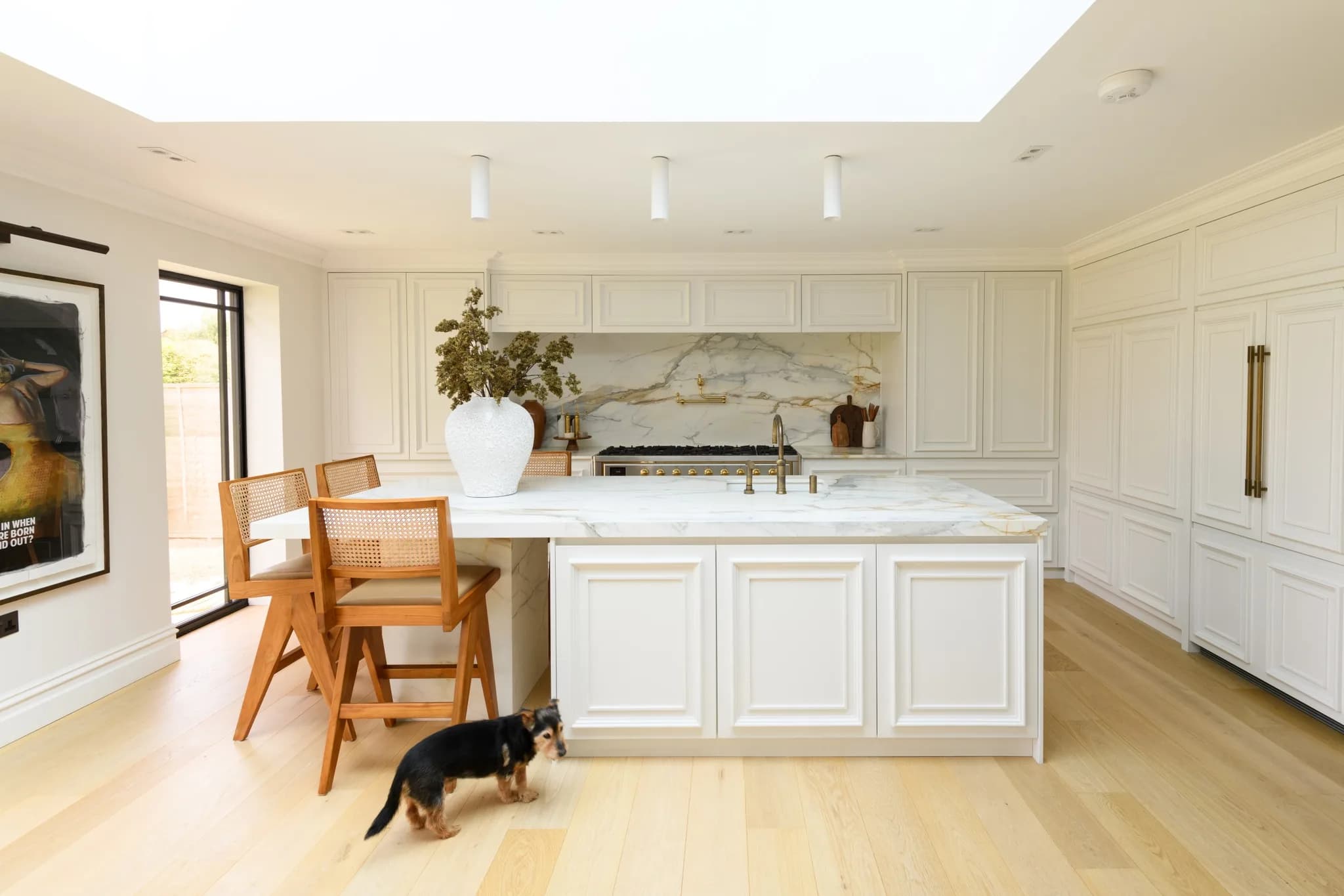 mapesbury traditional handleless kitchen epping essex handmade kitchen company (1)-2