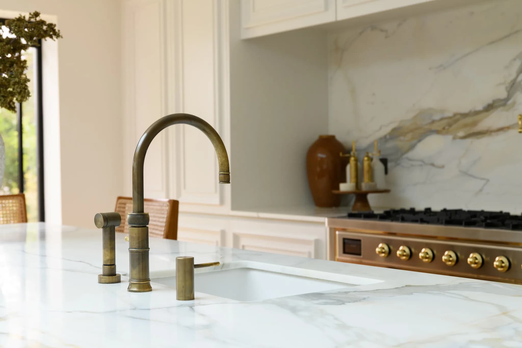 mapesbury traditional handleless kitchen epping essex handmade kitchen company (27)-2