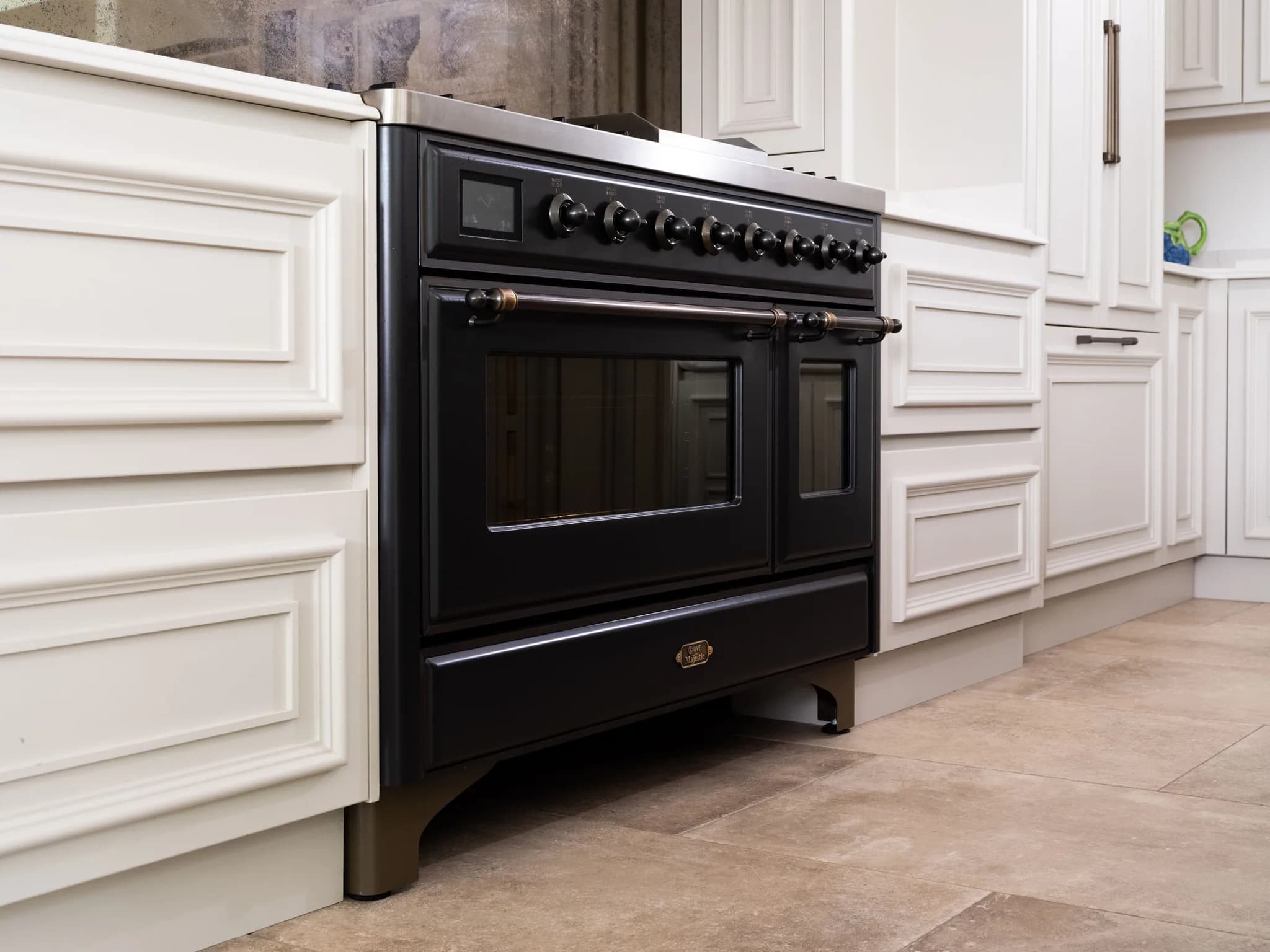 traditional-mapesbury-handleless-kitchen-great-eversden-handmade-kitchen-company (41)