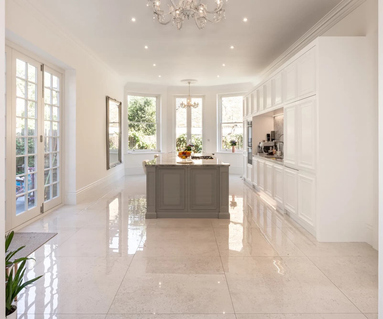 Individual Traditional / Contemporary Style Kitchen 29 - Mapesbury