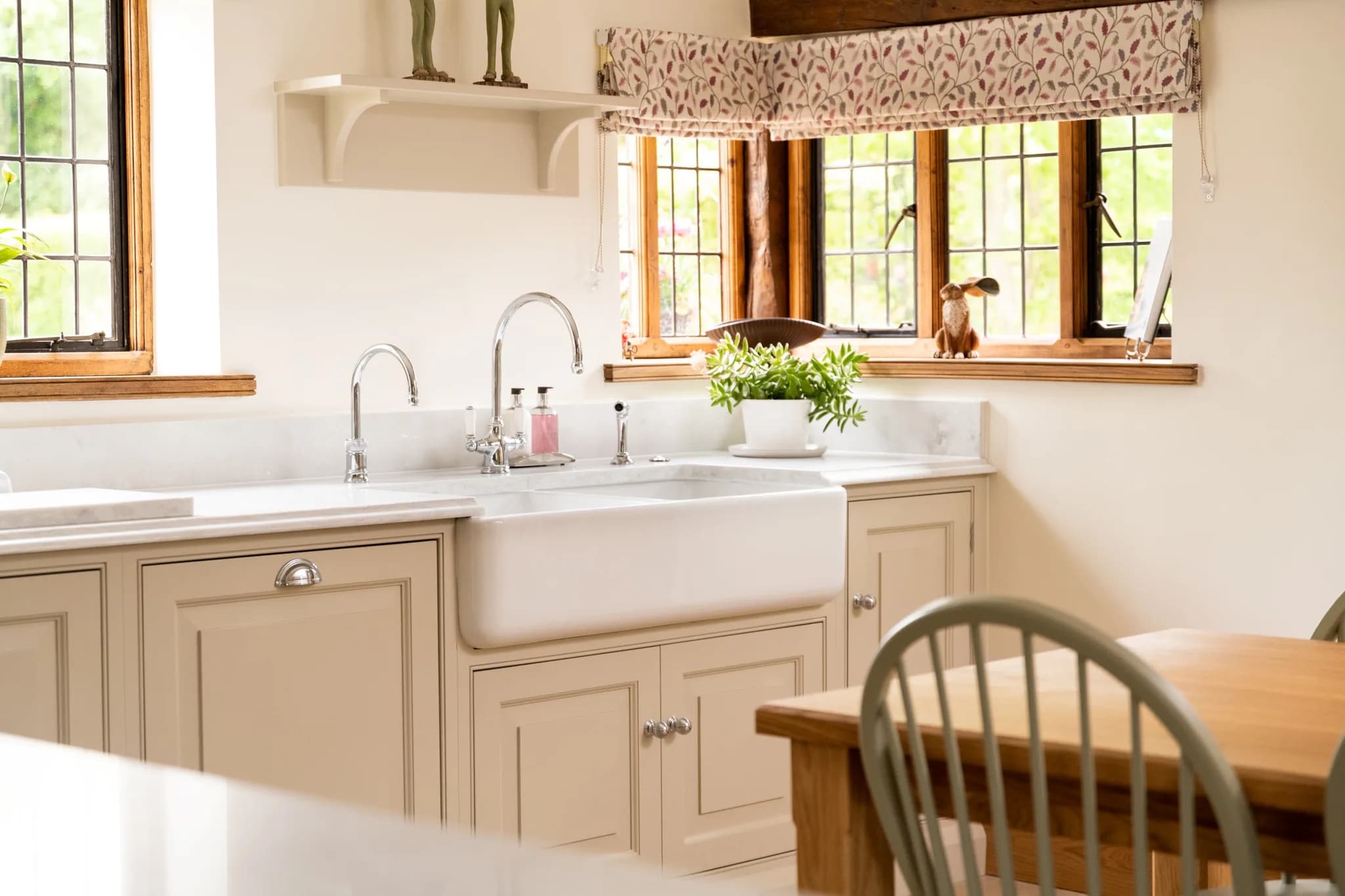 The Timeless Charm of the Traditional Butler Sink