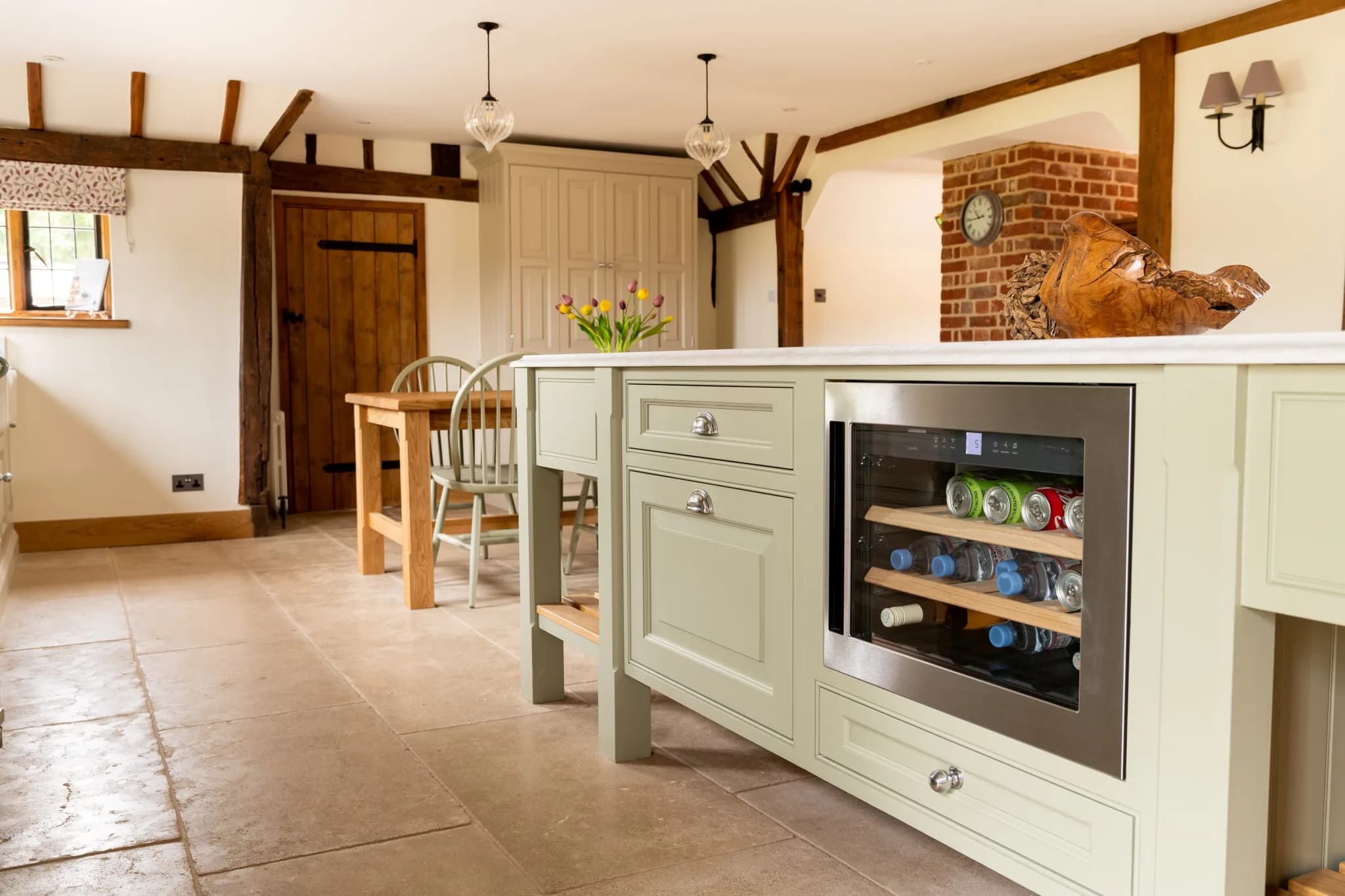 traditional-raised-and-fielded-panel-shaker-handmade-bespoke-kitchen-handmade-kitchen-company (8)
