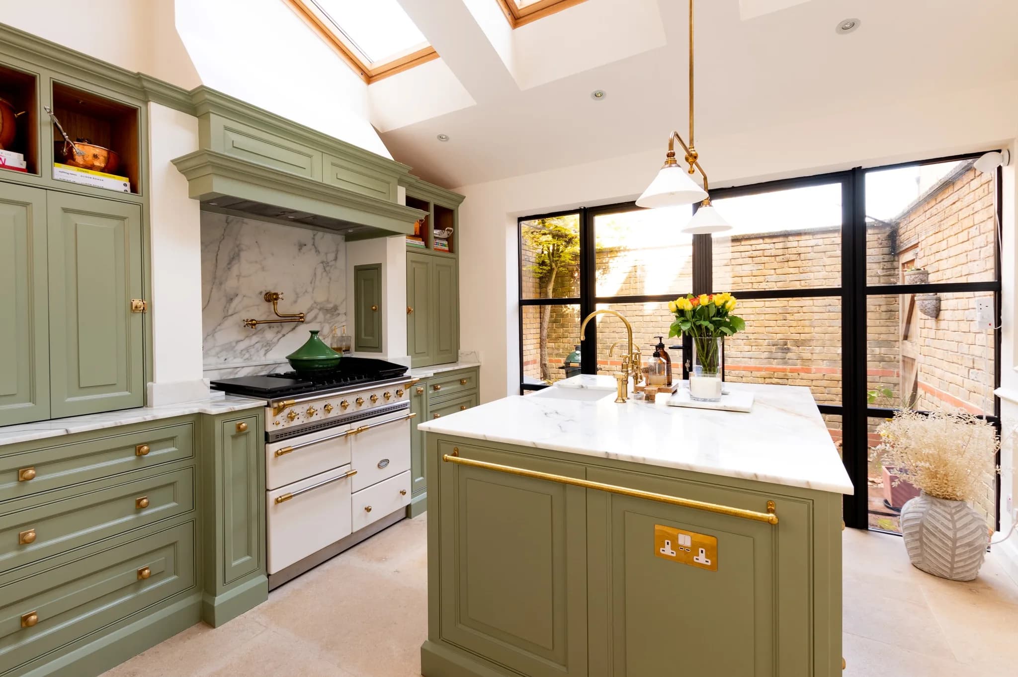 Traditional Shaker Kitchen 87 - Brunswick Quay, London