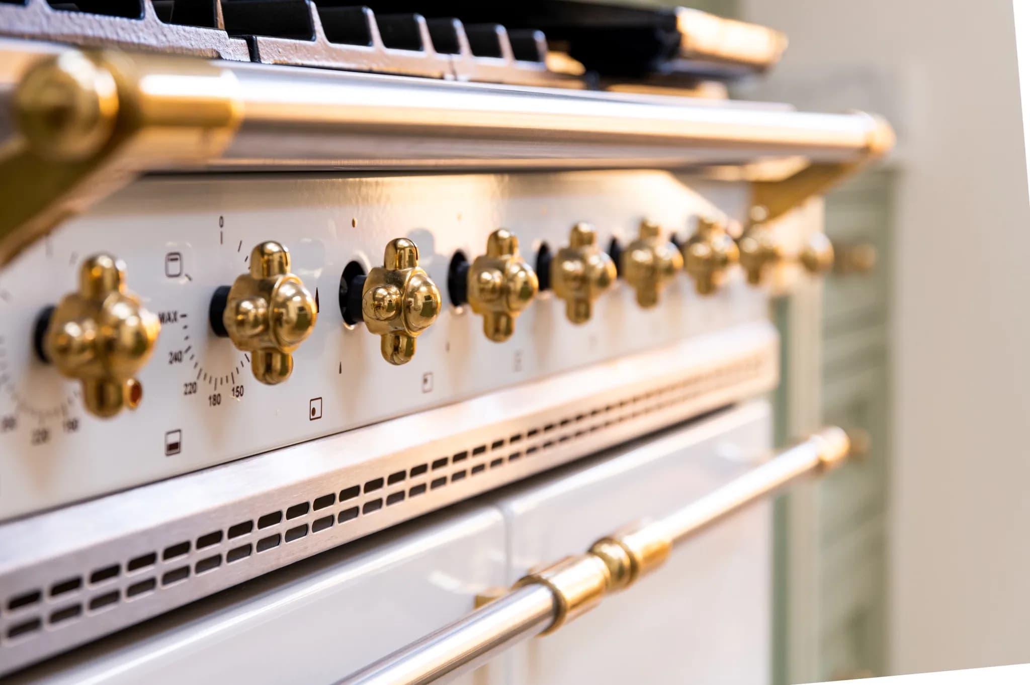 traditional-shaker-bespoke-handmade-kitchen-brunswick-quay-london-handmade-kitchen-company (51)