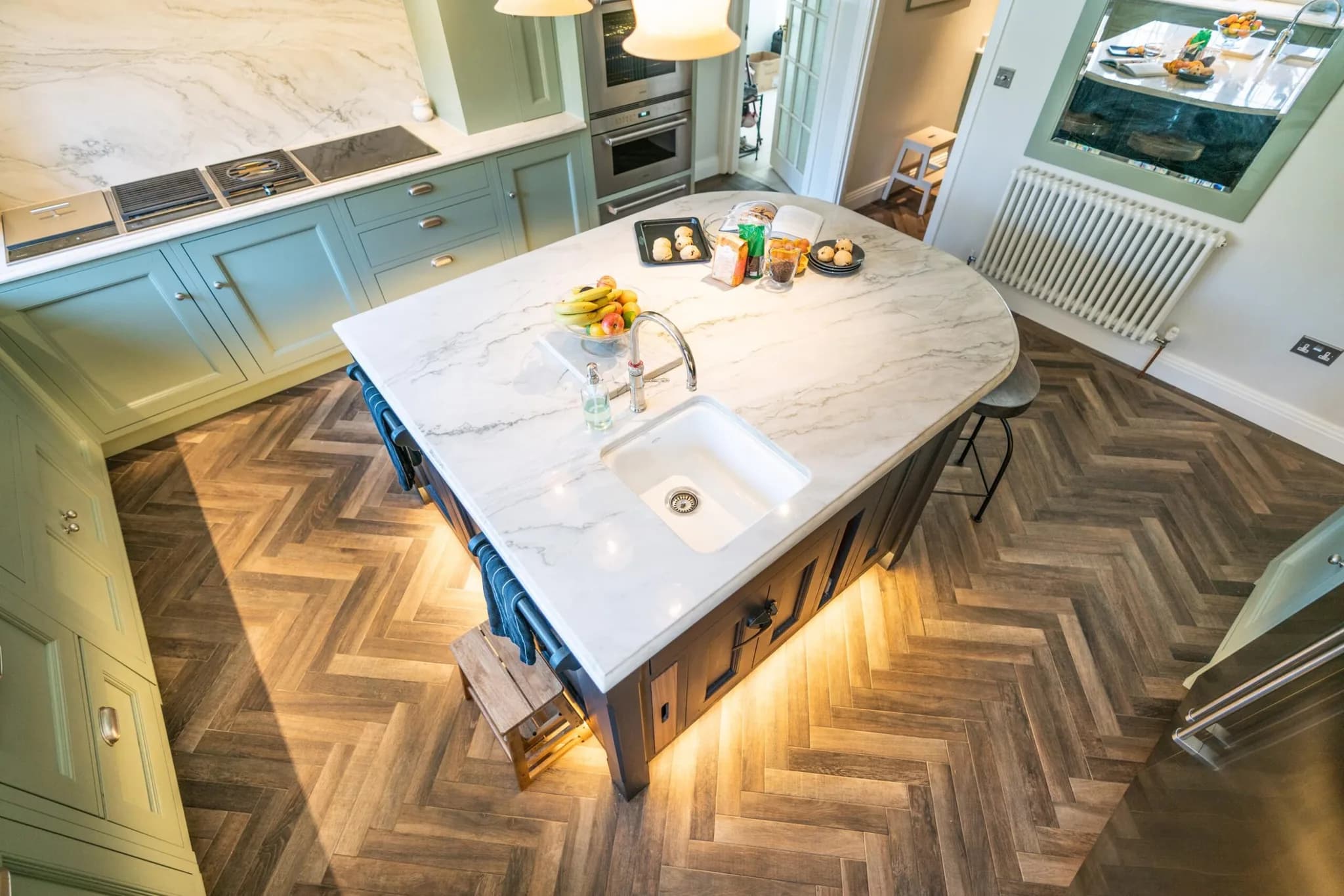 traditional-shaker-kitchen-woldingham-surrey-handmade-kitchen-co-essex (2)