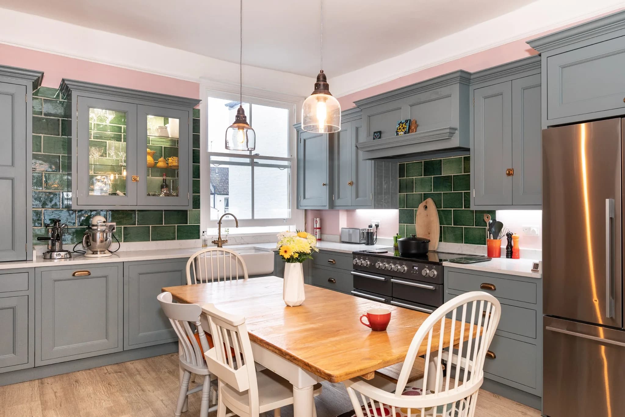 Small Kitchen Ideas: Storage, Layout and Light