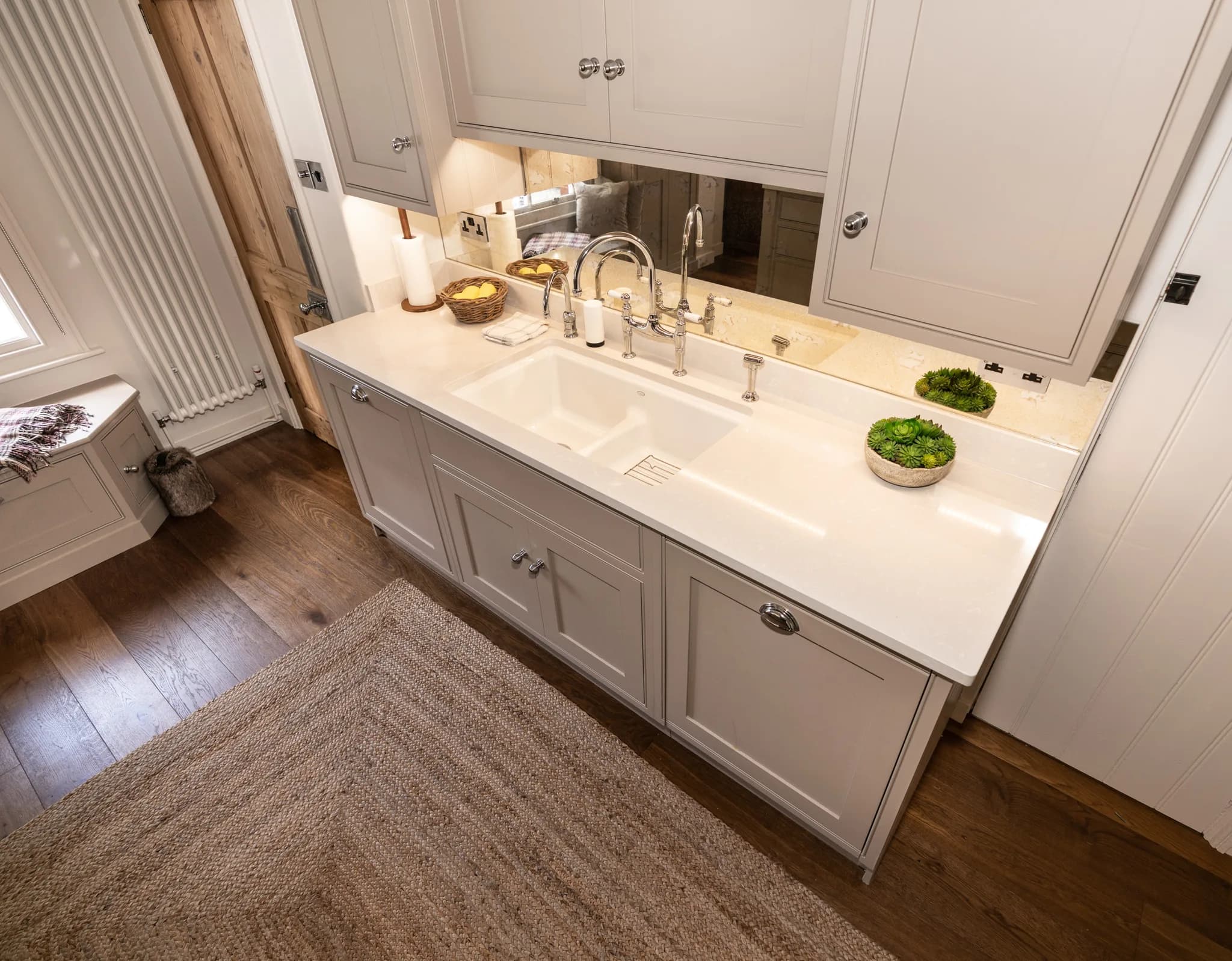 warm-neutral-classic-shaker-bishops-stortford-nicholas-bridger-handmade-kitchen-company-14