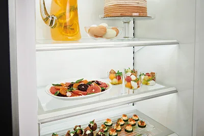 SLG_StainlessShelf_1_042822-sub-zero-handmade-kitchen-company