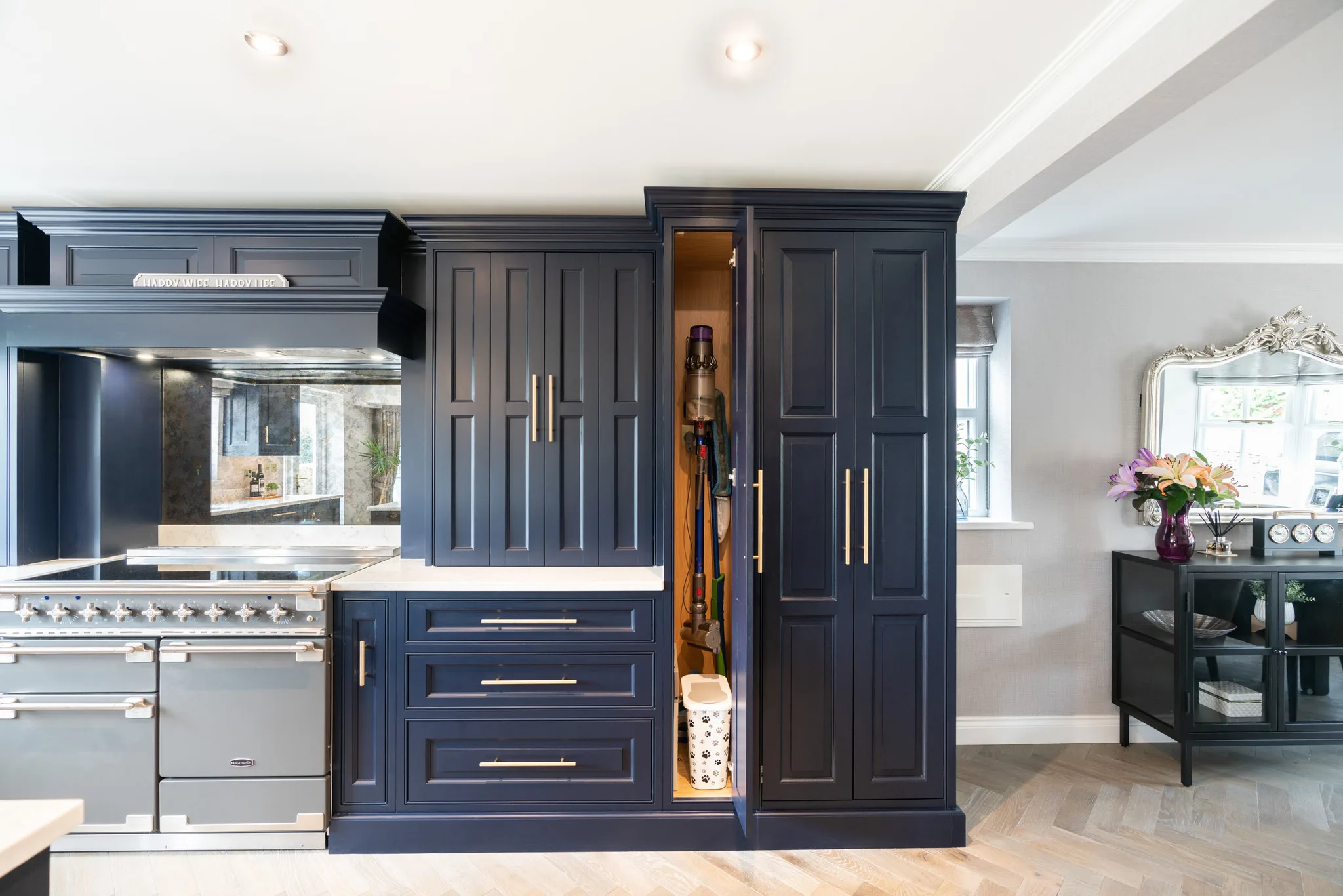 blue-traditional-shaker-kitchen-saltby-leicestershire-handmade-kitchen-co-essex (7)