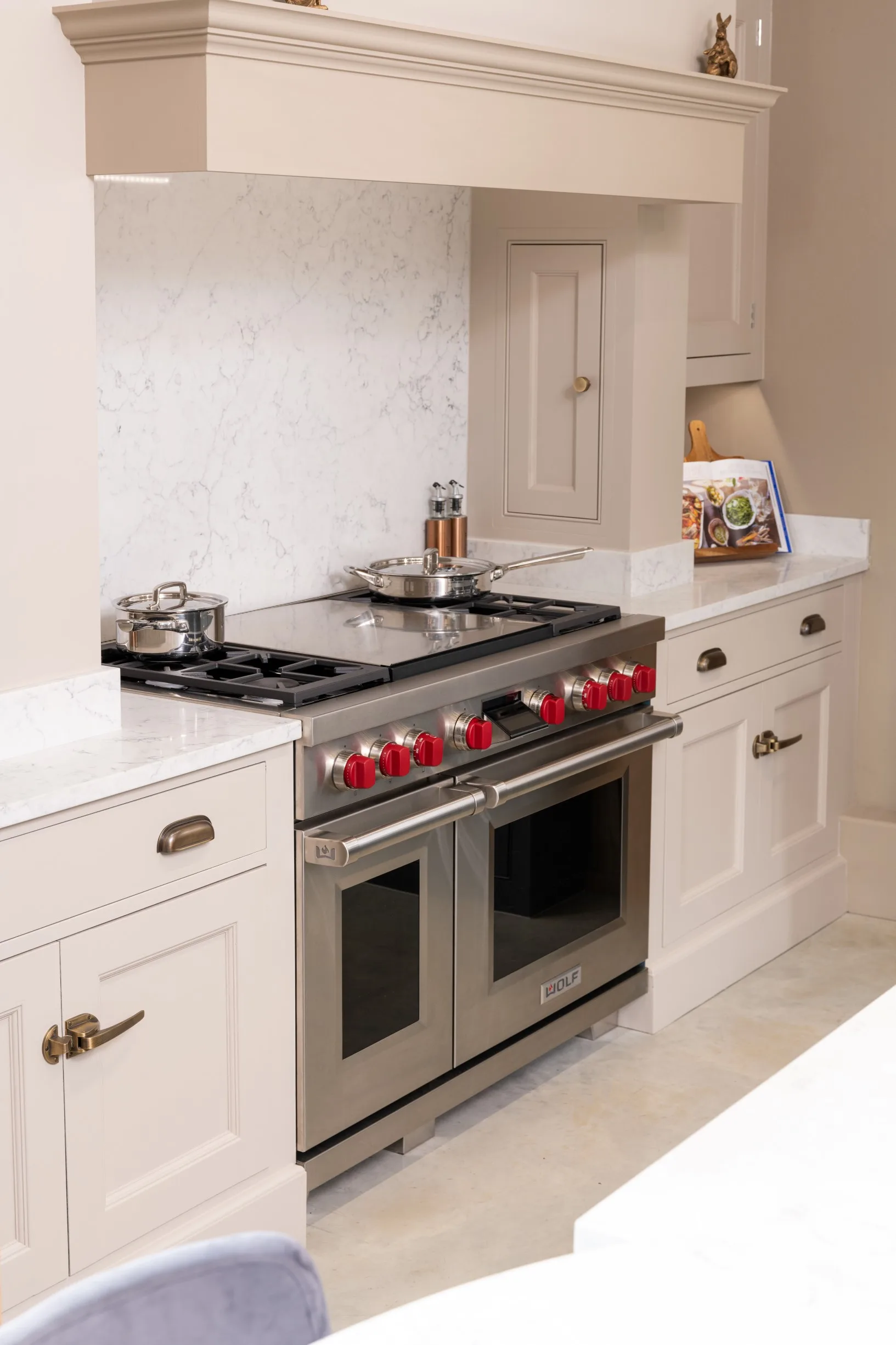 bridgers-barn-showroom-updated-2023-handmade-kitchen-company (27)
