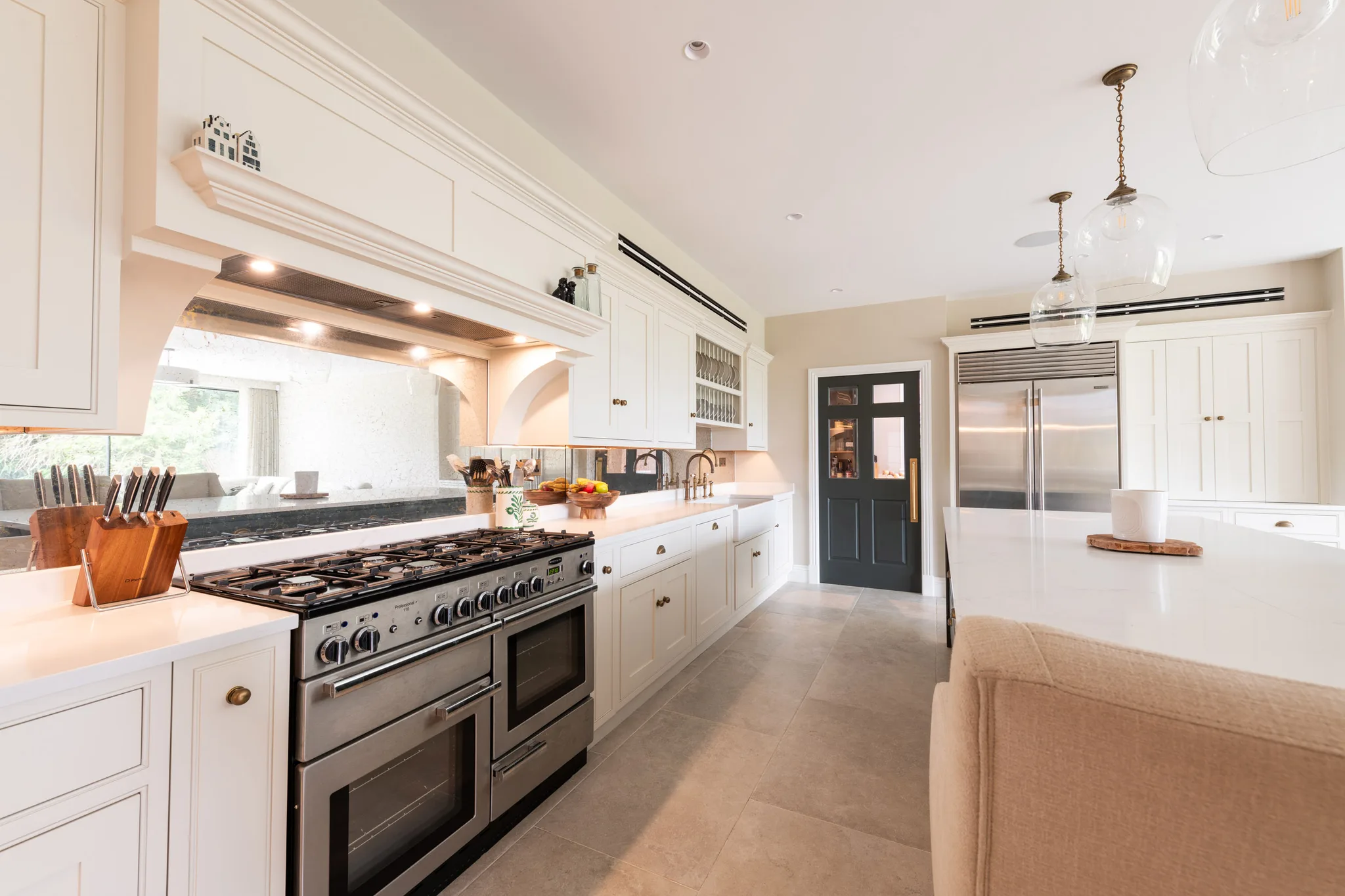 classic-in-frame-shaker-kitchen-cuffley-handmade-kitchen-company (5)-4