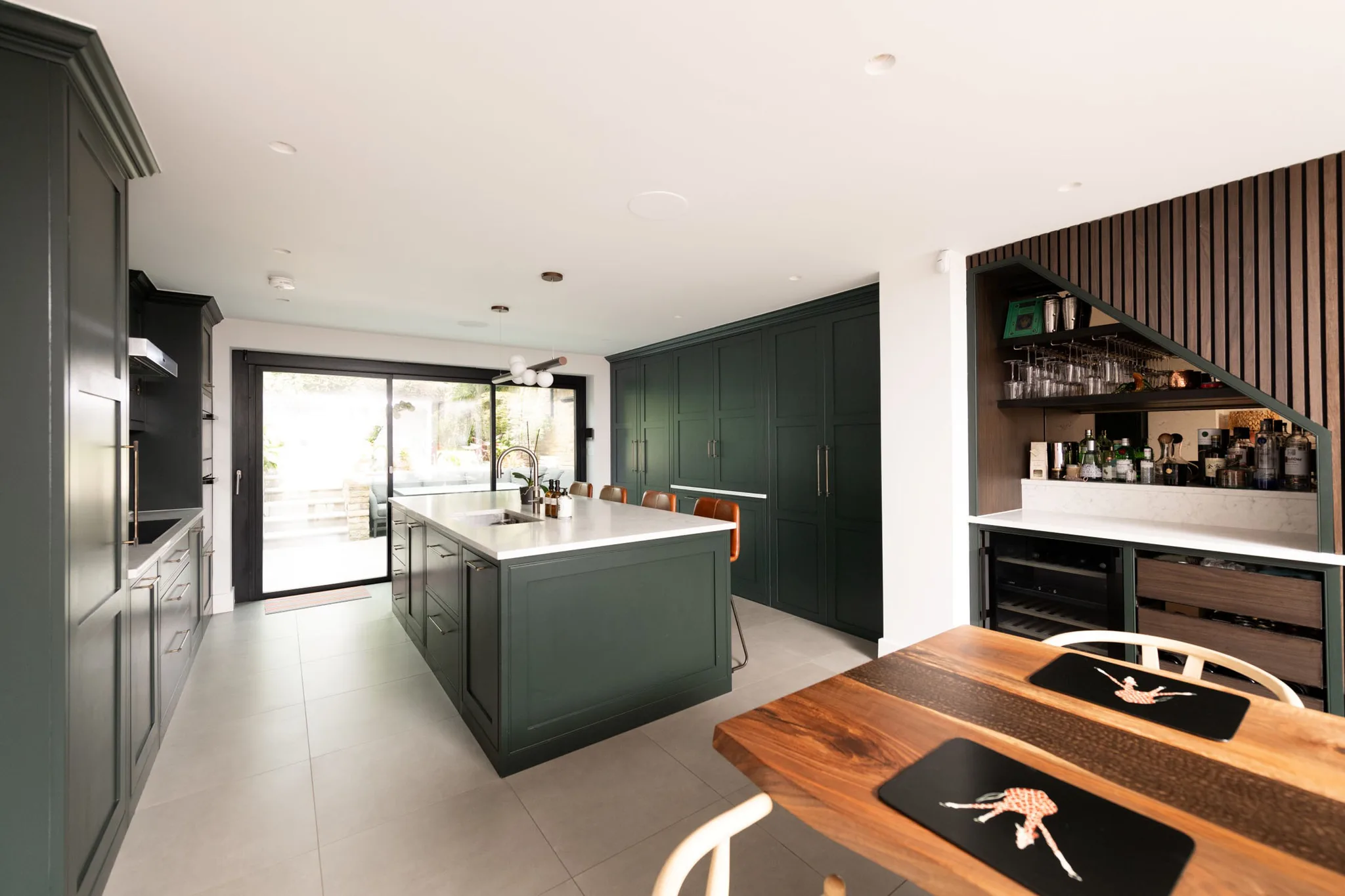 classic-in-frame-shaker-kitchen-islington-handmade-kitchen-co (7) (1)-2