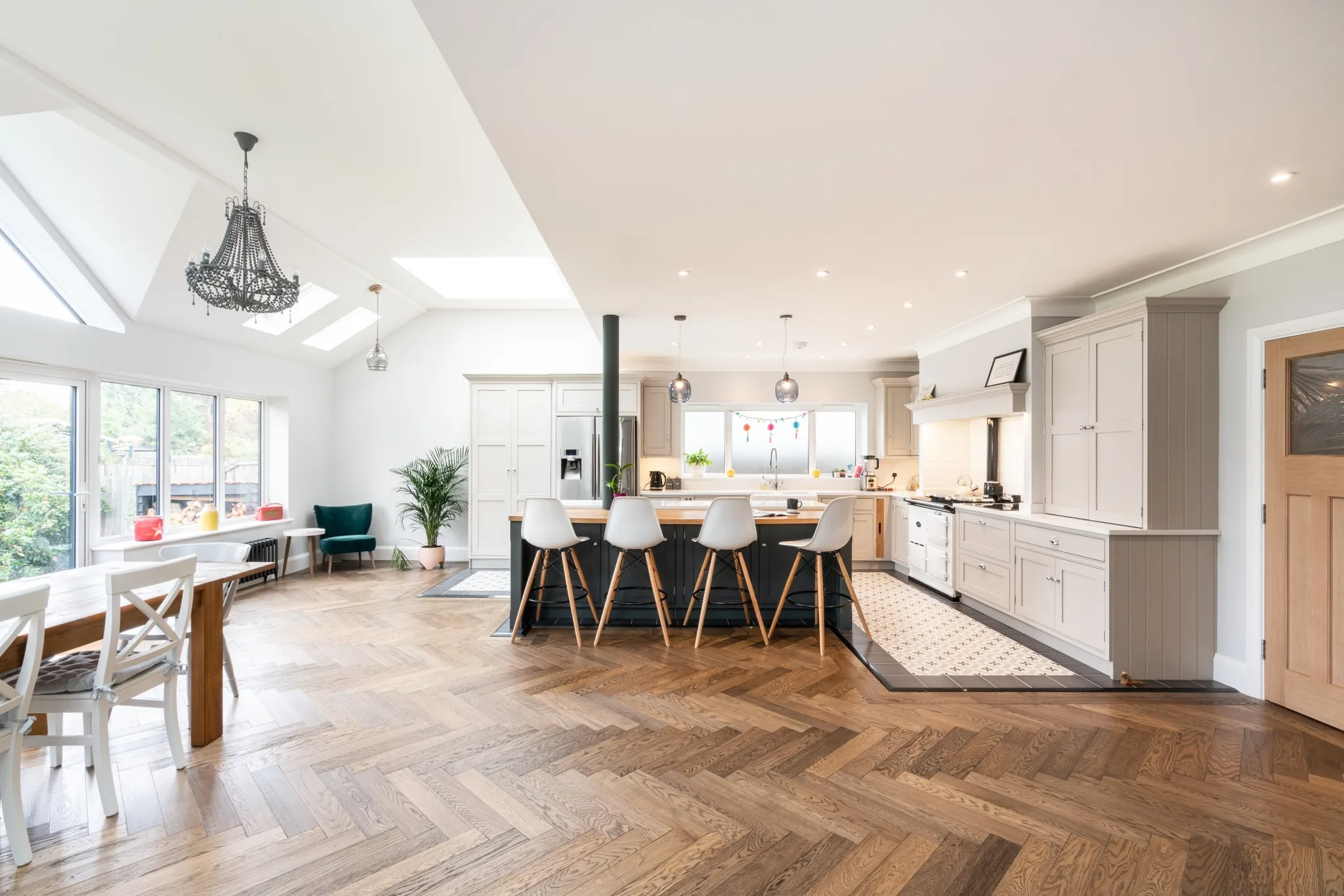classic-shaker-style-kitchen-52-upminster-essex-handmade-kitchen-co (4) (Custom)