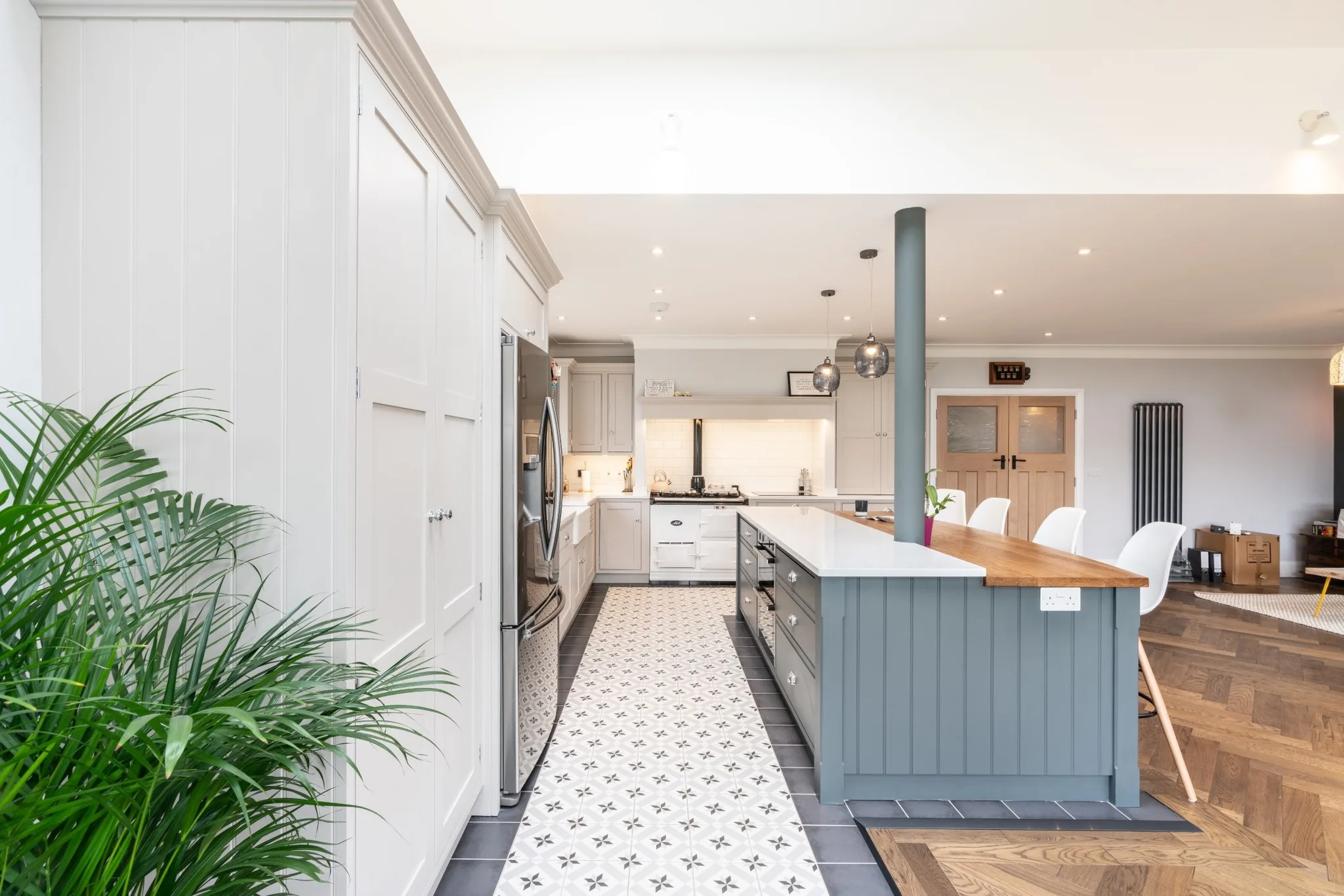 classic-shaker-style-kitchen-52-upminster-essex-handmade-kitchen-co (9) (Custom)