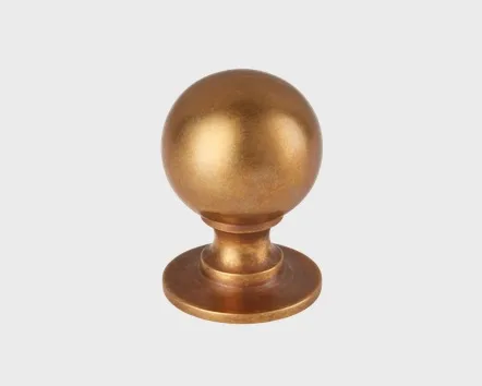 cotswold-ball-knob-armac-martin-handmade-kitchen-company