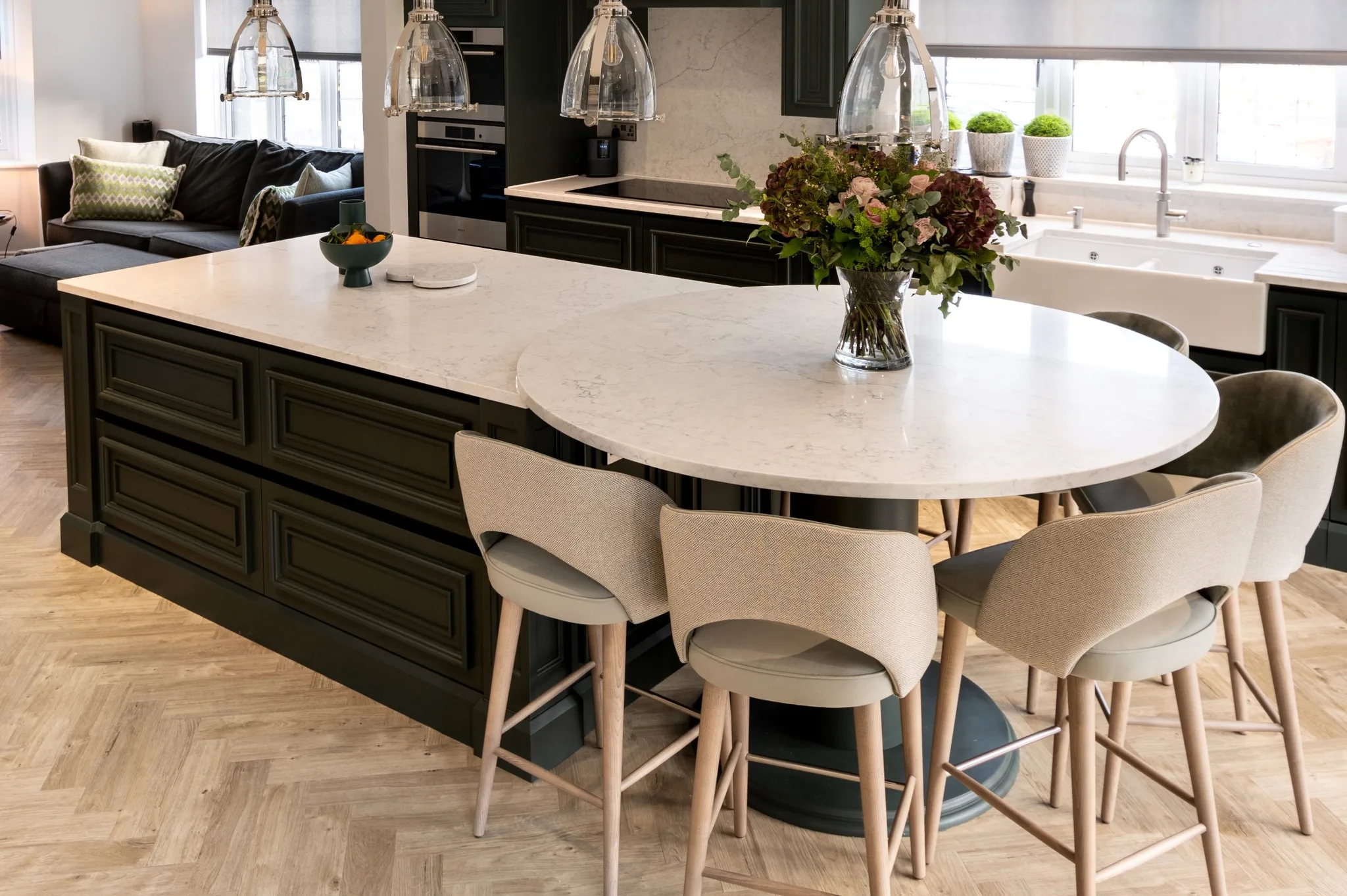 handleless-traditional-mapesbury-shaker-essex-handmade-kitchen-company (41)