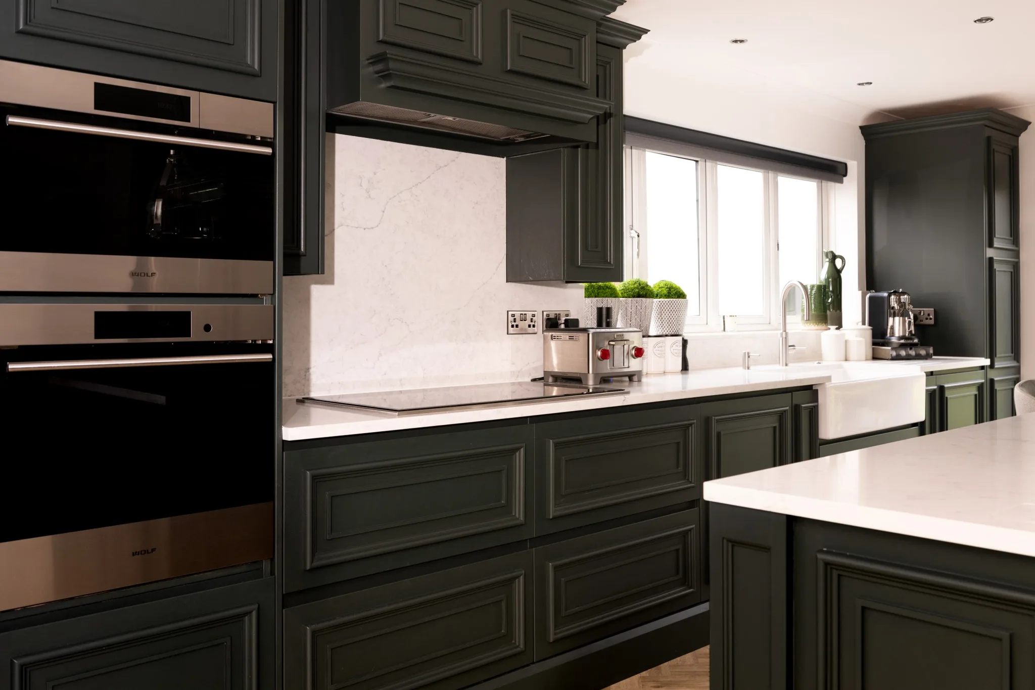handleless-traditional-mapesbury-shaker-essex-handmade-kitchen-company (43)