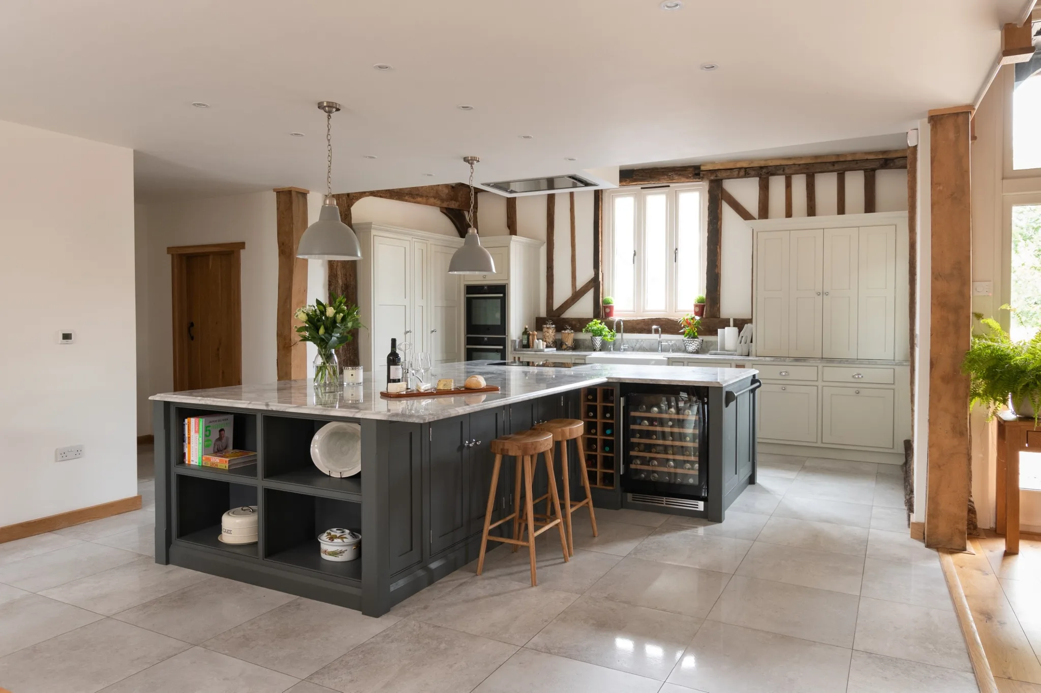 handmade-in-frame-shaker-kitchen-little-canfield-handmade-kitchen-co (1)