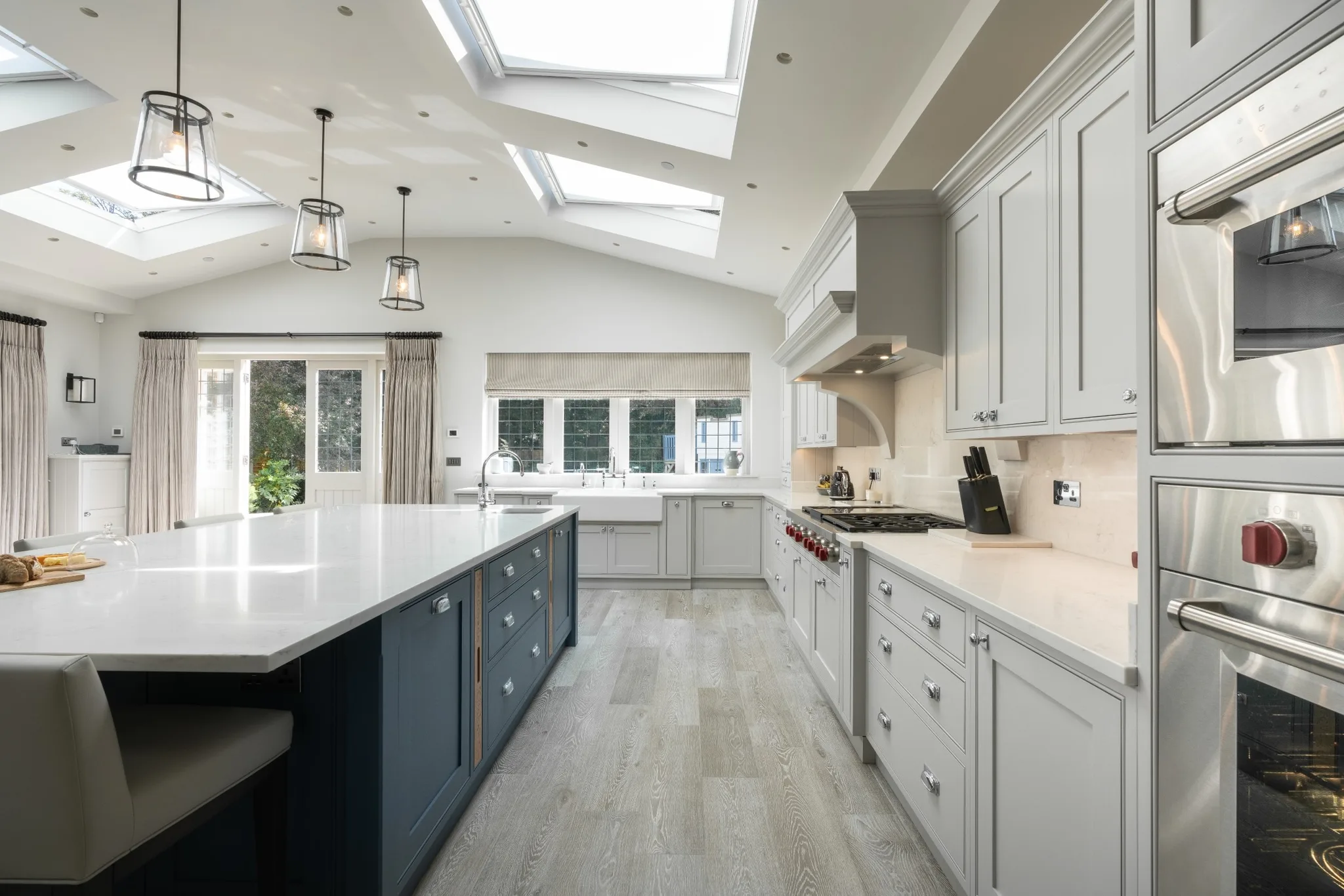 large-classic-shaker-style-hadley-wood-nb-handmade-kitchen-company (8)