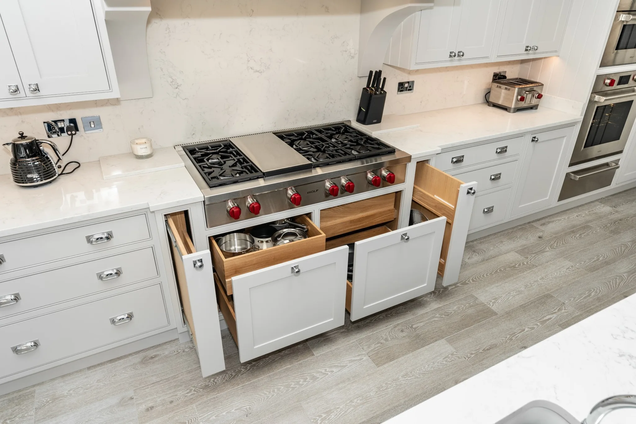 large-classic-shaker-style-hadley-wood-nb-handmade-kitchen-company (9)
