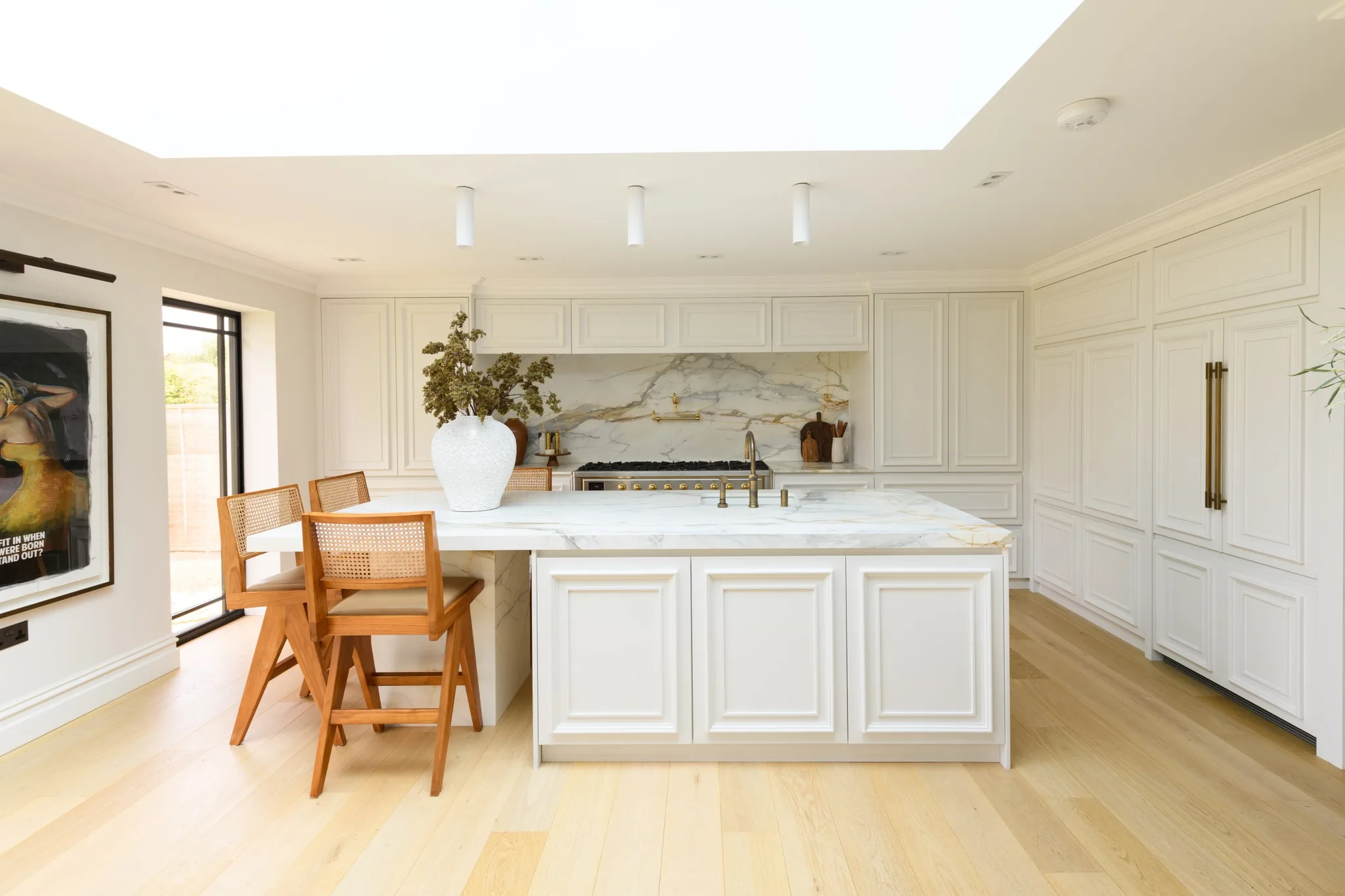 mapesbury traditional handleless kitchen epping essex handmade kitchen company (2)-2