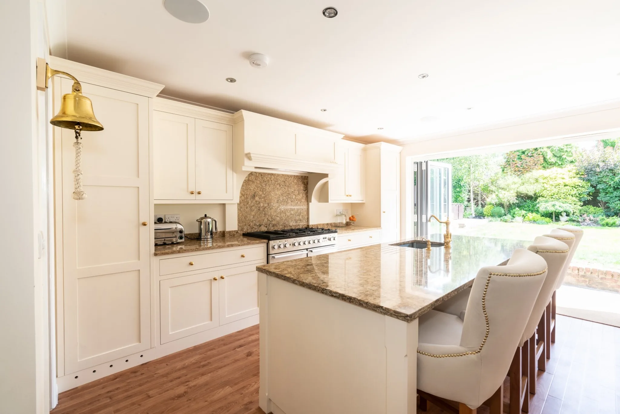 modern handmade shaker kitchen magnolia billericay nicholas bridger 9