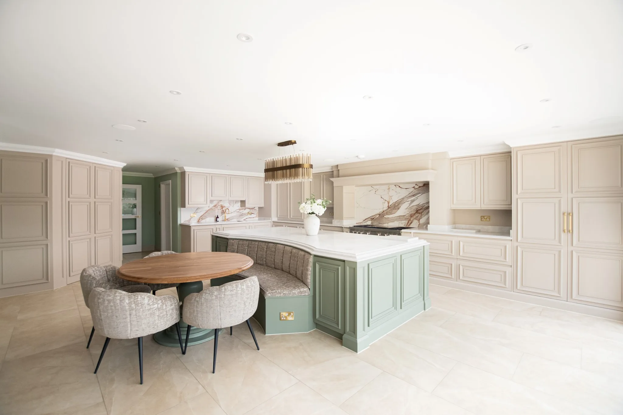 traditional-mapesburys-shaker-kitchen-essex-handmade-kitchen- (3)