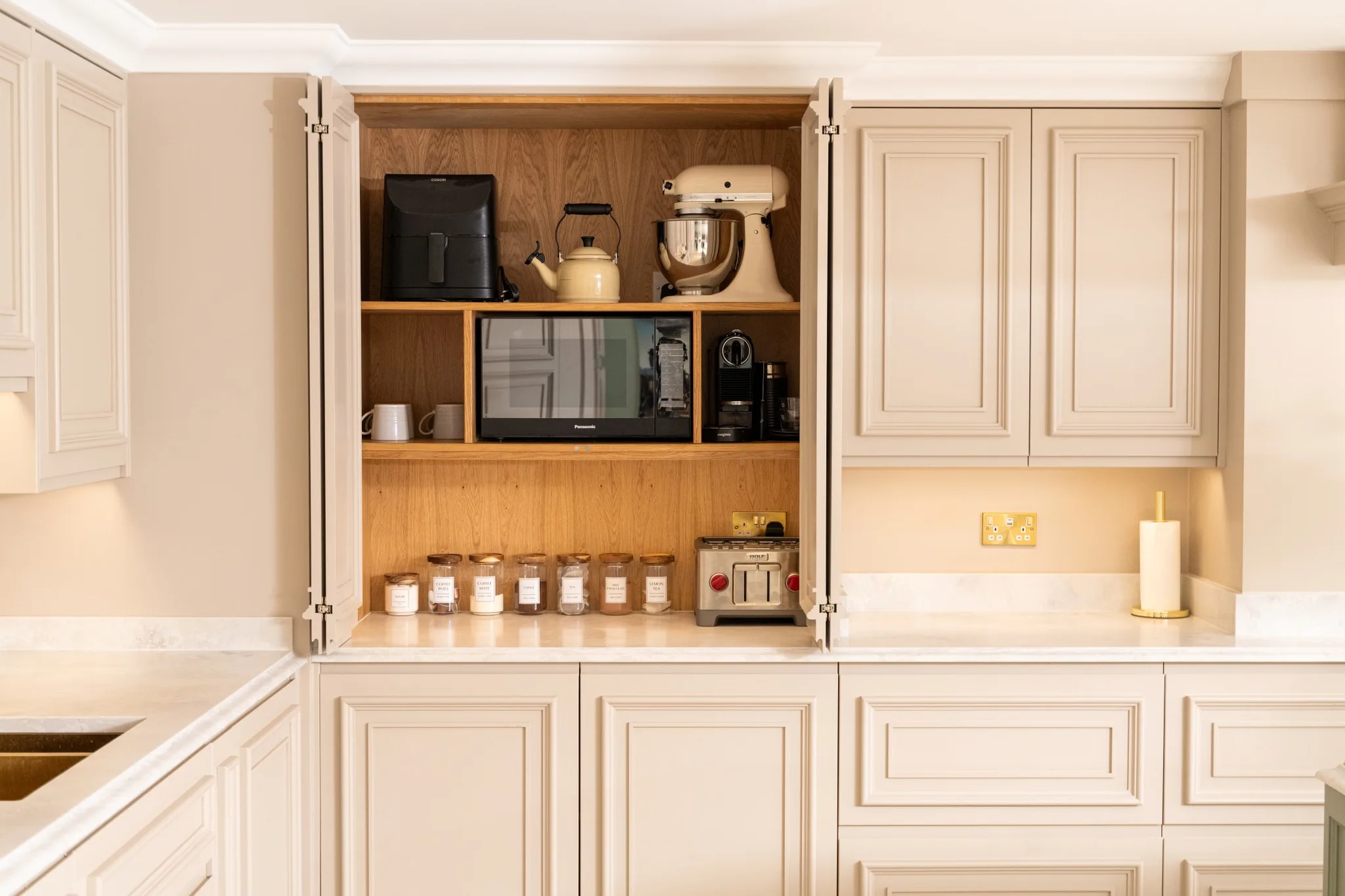 traditional-mapesburys-shaker-kitchen-essex-handmade-kitchen- (59)