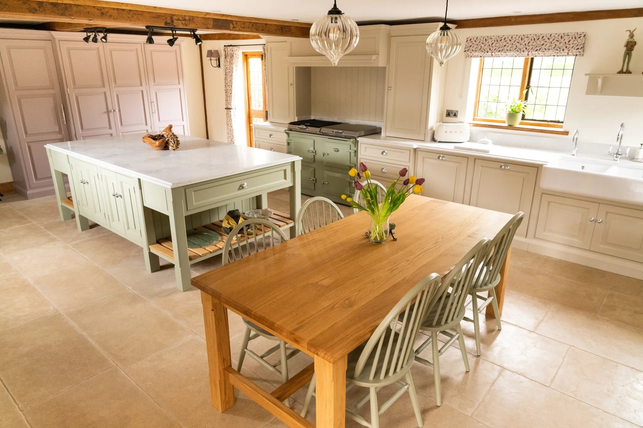 traditional-raised-and-fielded-panel-shaker-handmade-bespoke-kitchen-handmade-kitchen-company (61)