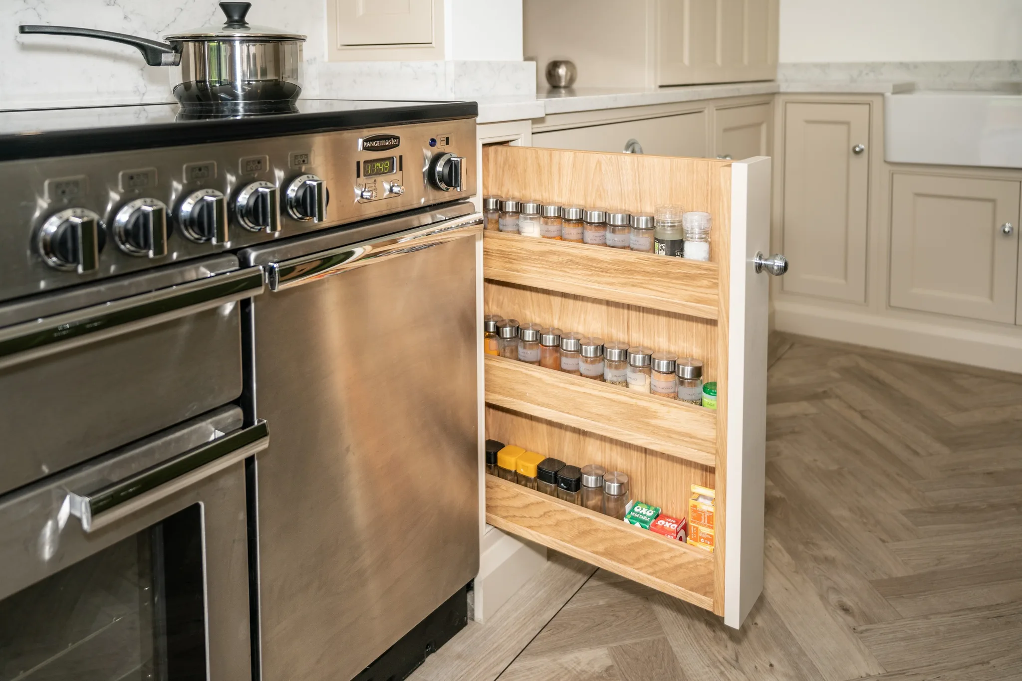 traditional-shaker-kitchen-elsenham-essex-handmade-kitchen-company (15)
