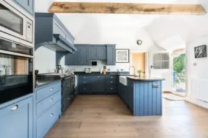 traditional shaker kitchen royston nicholas bridger 19 300x200