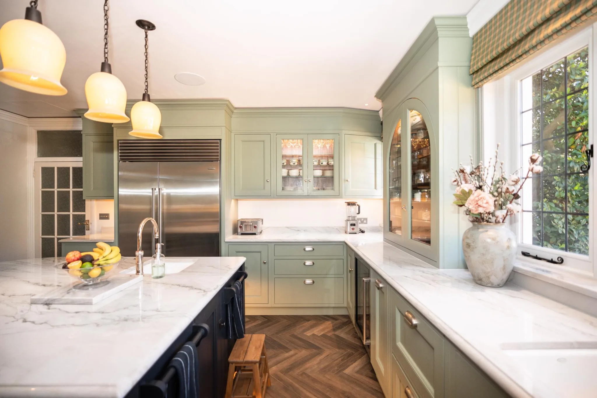 traditional-shaker-kitchen-woldingham-surrey-handmade-kitchen-co-essex (13)