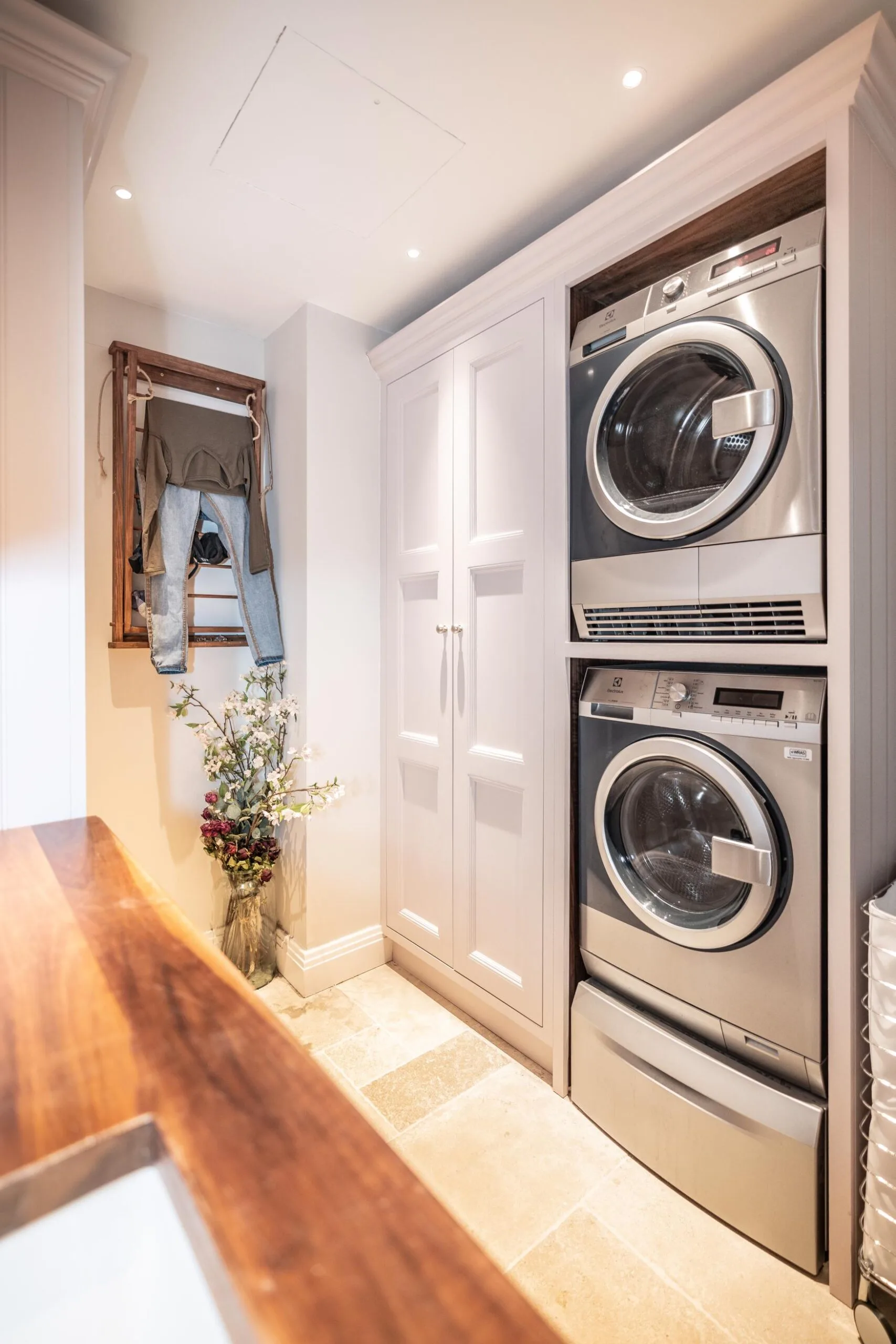 traditional-shaker-kitchen-woldingham-surrey-nicholas-bridger-bespoke (17)