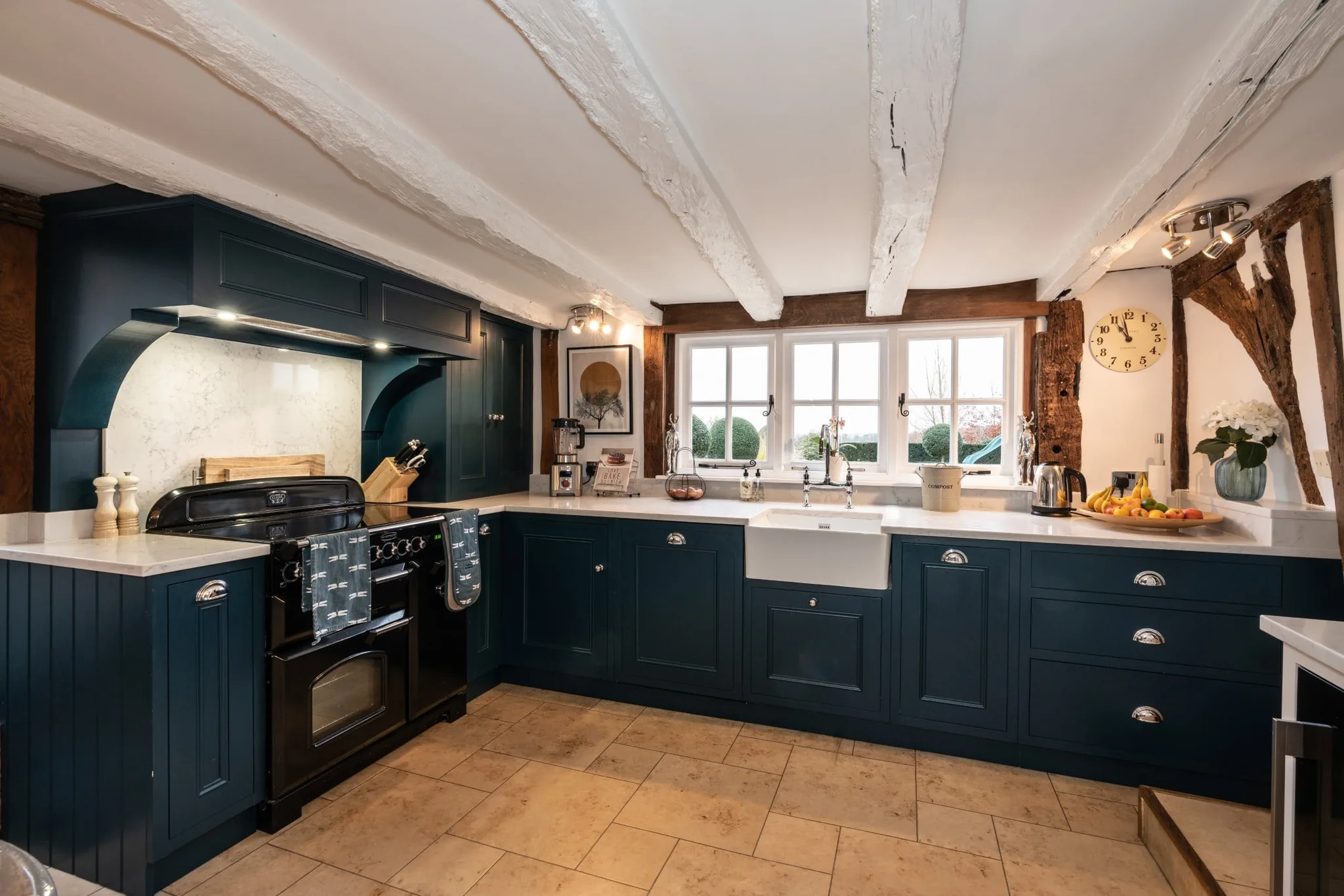 traditional shaker nb handmade kitchen company bobbingworth ongar essex 2