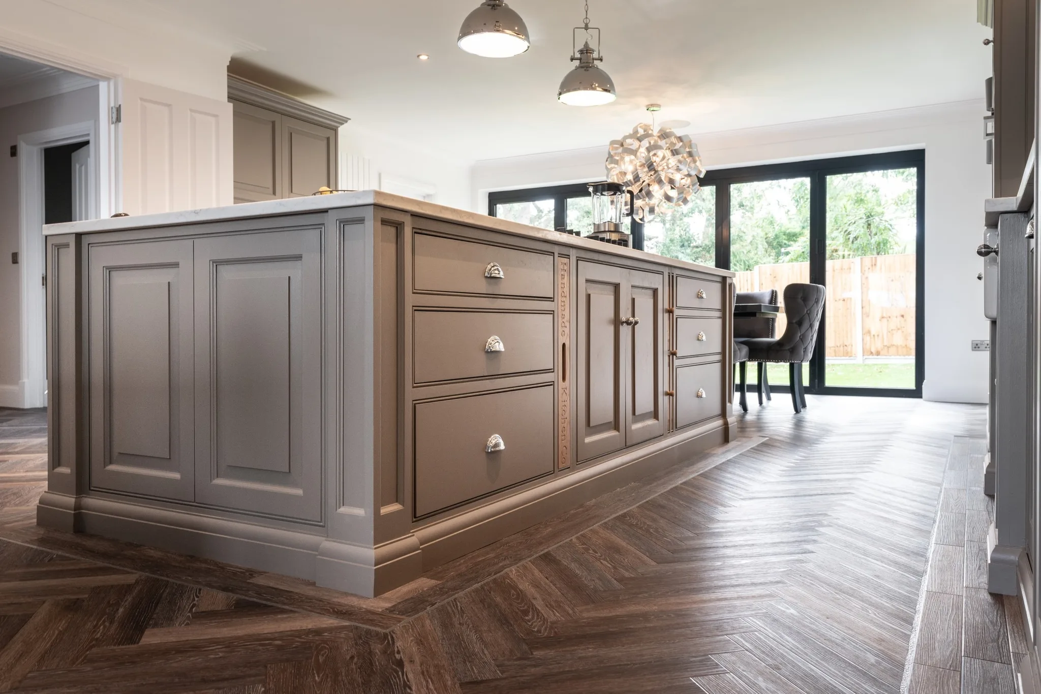 traditional-shaker-style-kitchen-28-cuffley-03