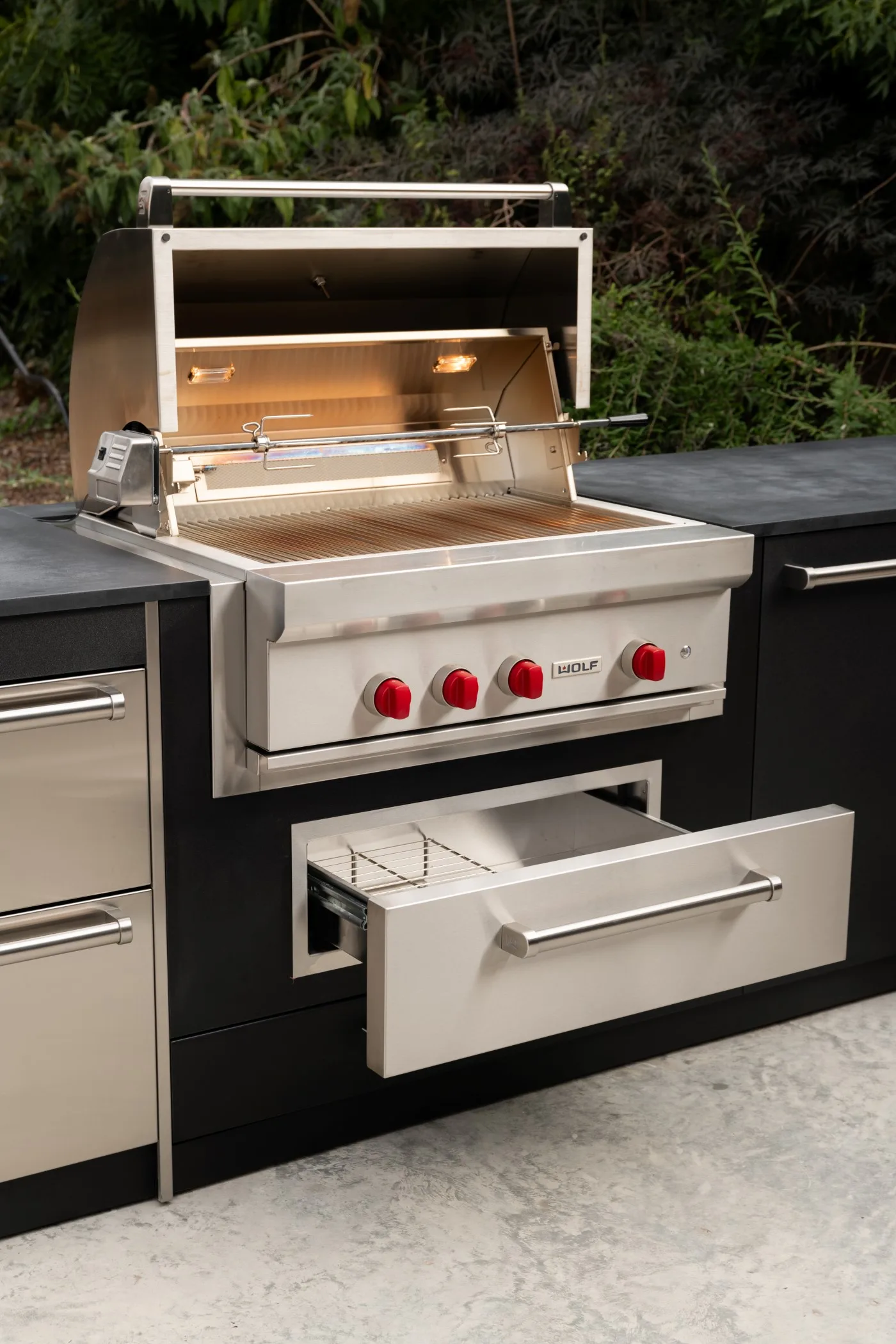 wolf-bbq-outdoor-kitchen-display-handmade-kitchen-company-essex (36)